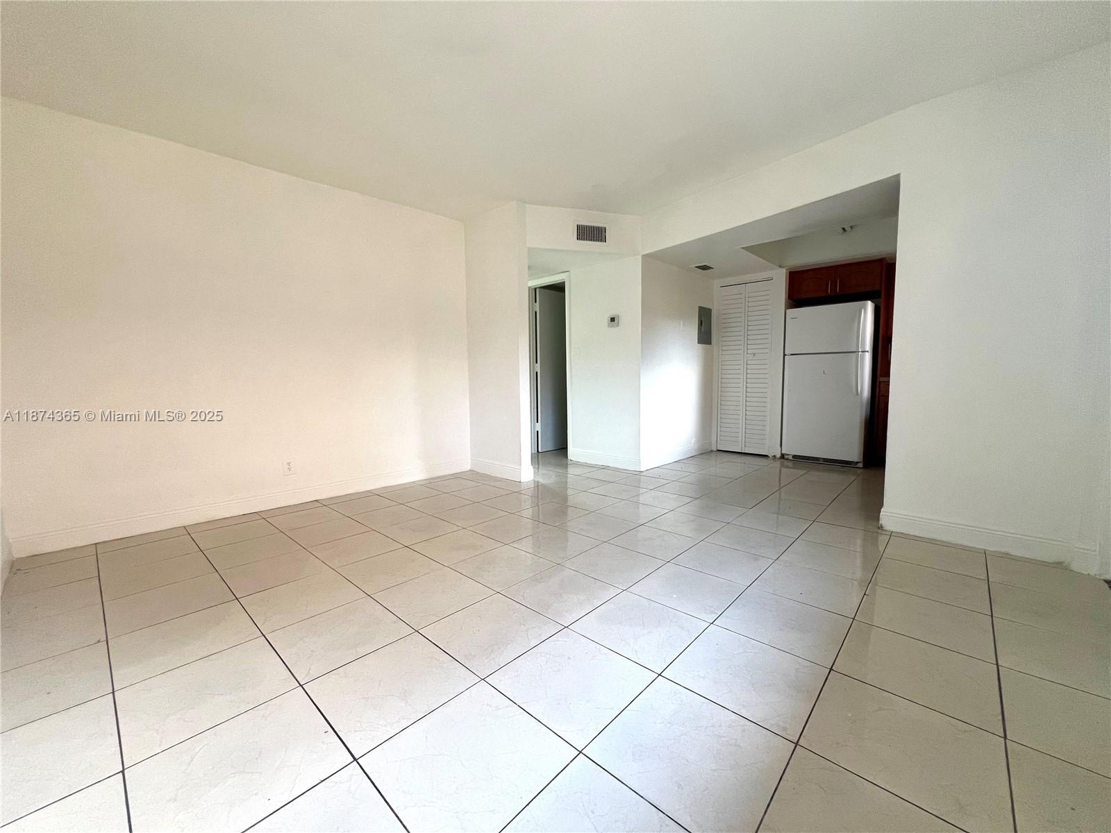 Courts At Oakland Park