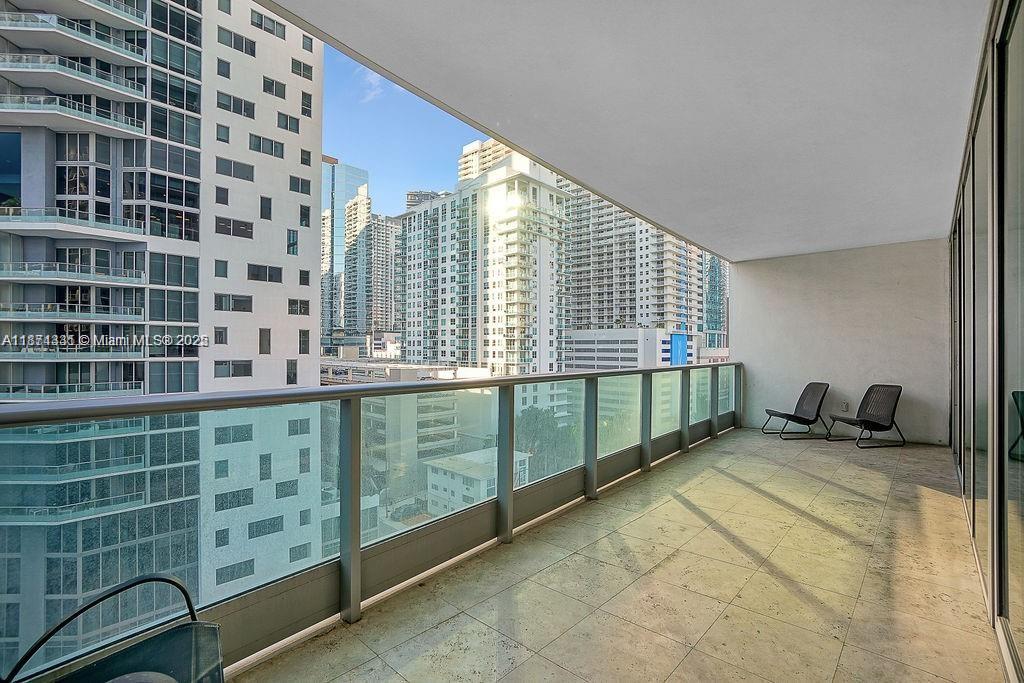 1331 Brickell Bay Dr #906, Miami FL 33131