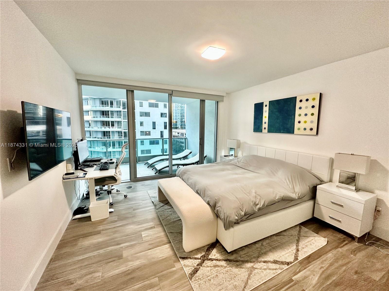 1331 Brickell Bay Dr #906, Miami FL 33131