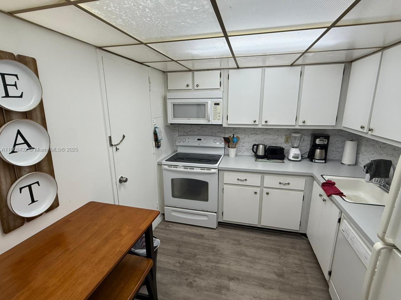 Property photo # 7