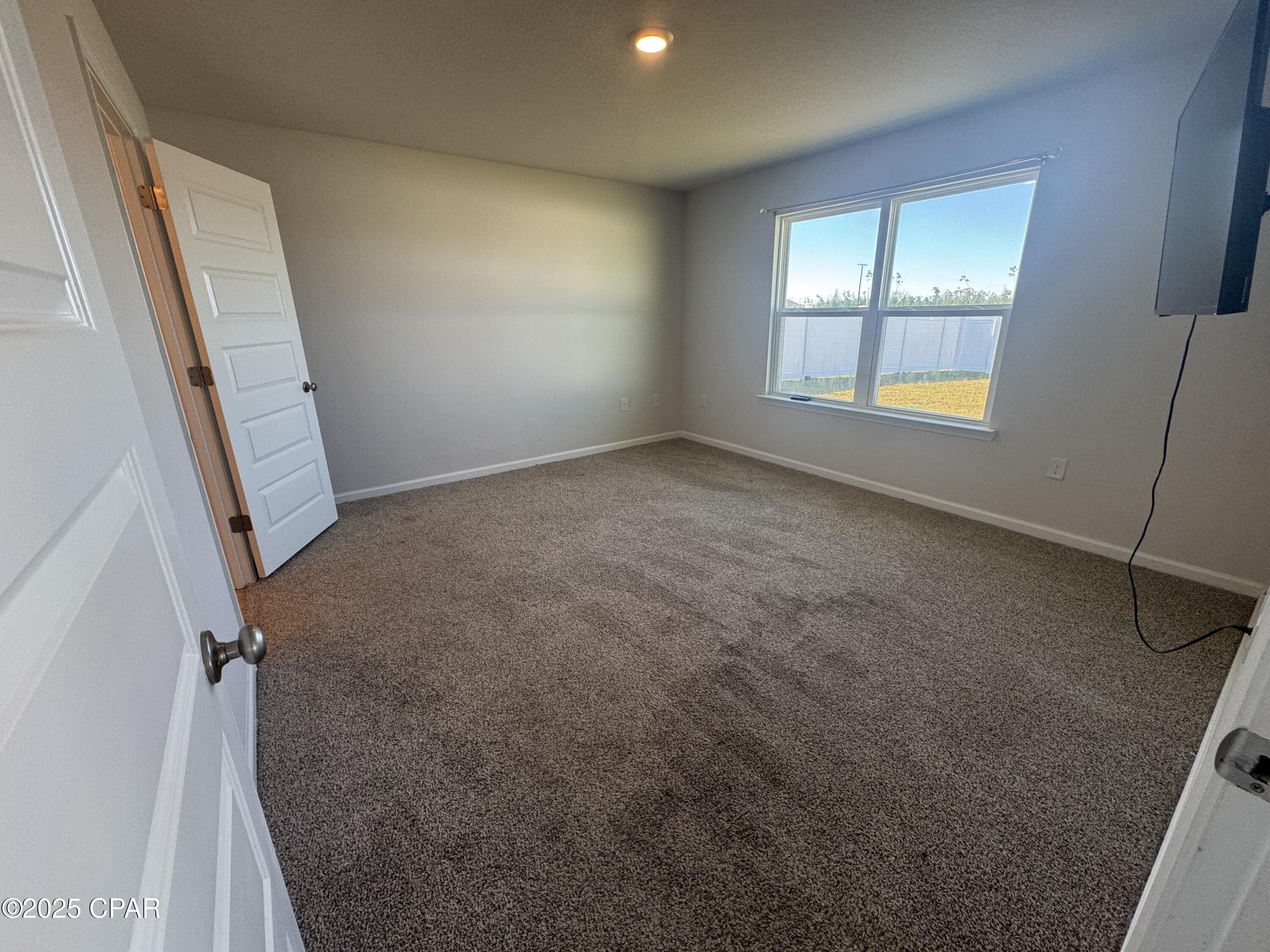 1zlsffgynr9pdjaow7r7gfjmsnjrzjeuf5wj5b4ivu4