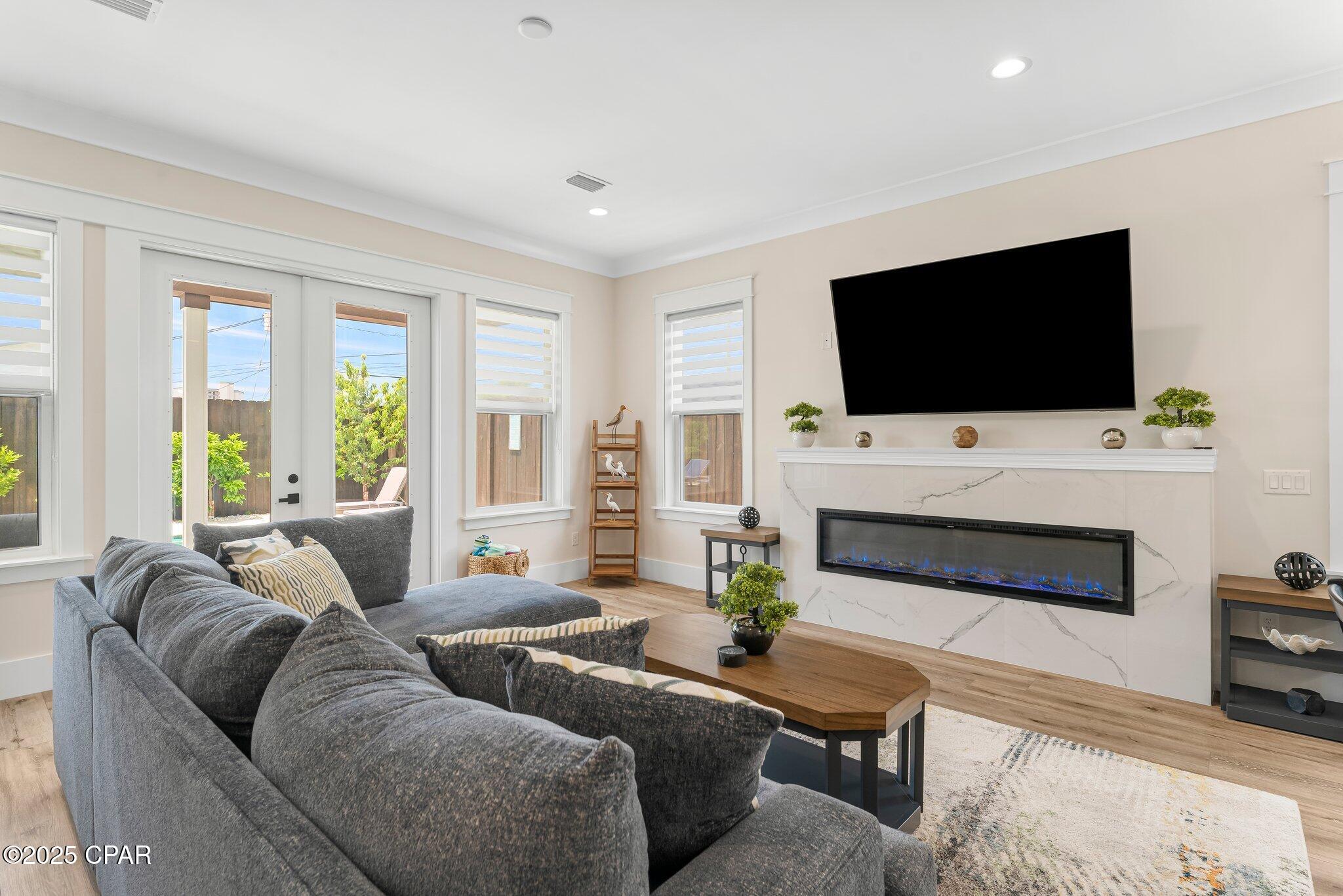 Image 16 For 6431 Lagoon Drive