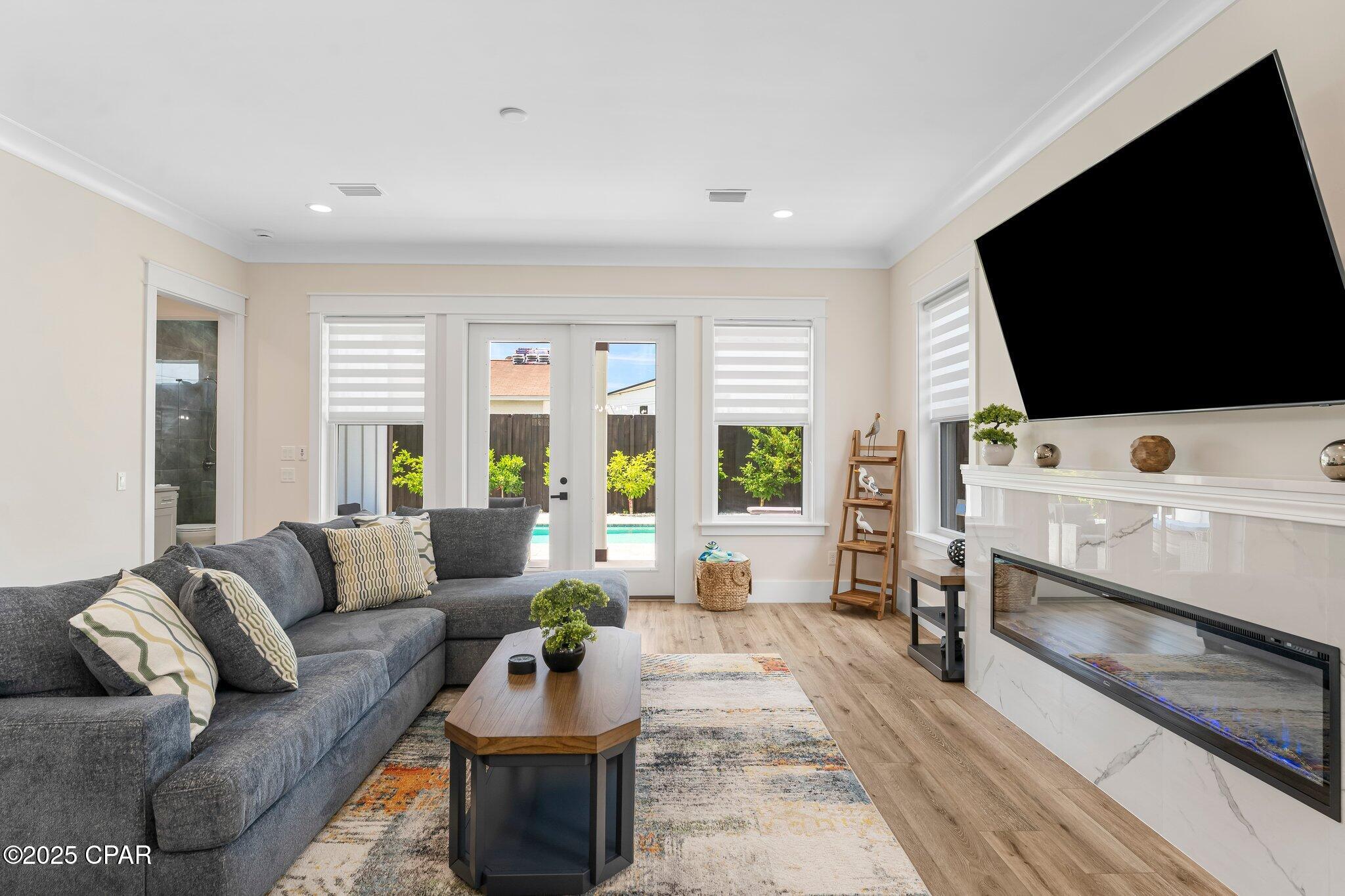 Image 20 For 6431 Lagoon Drive