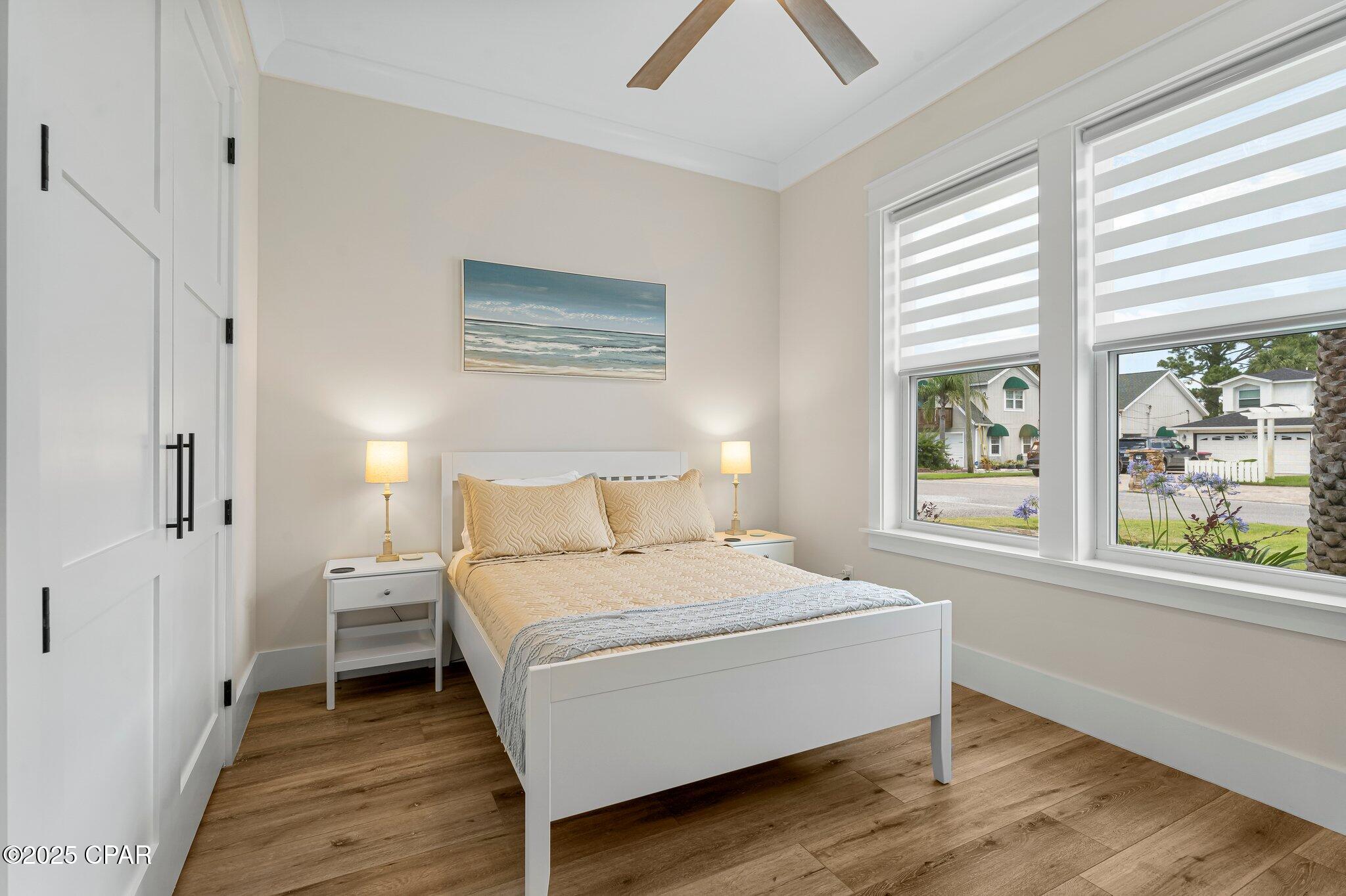 Image 7 For 6431 Lagoon Drive