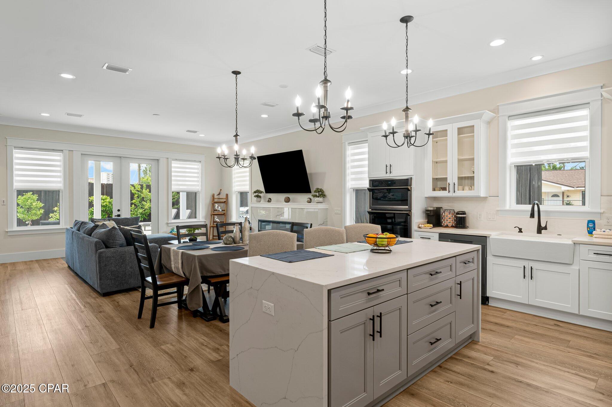 Image 9 For 6431 Lagoon Drive