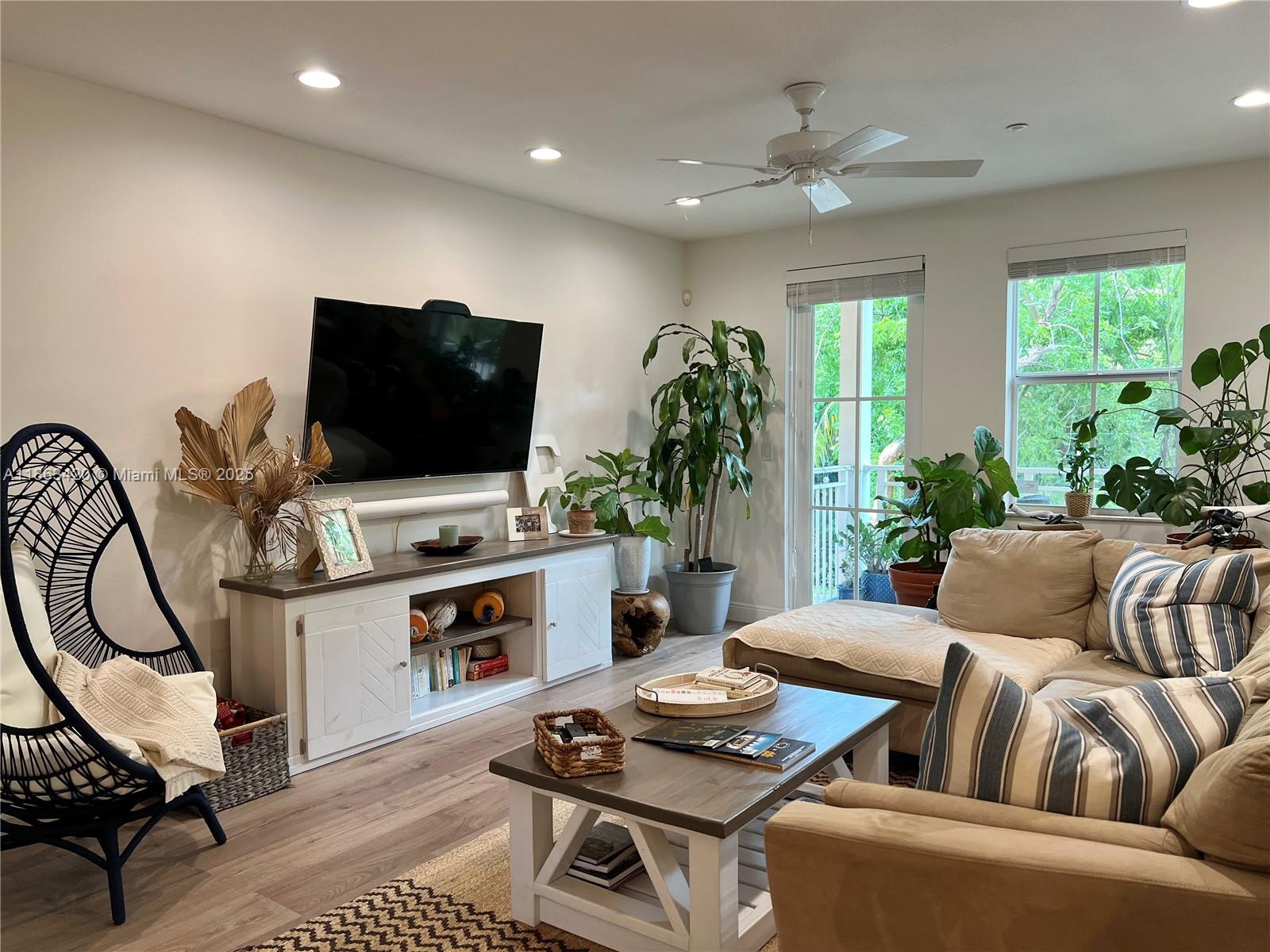 Property photo # 4
