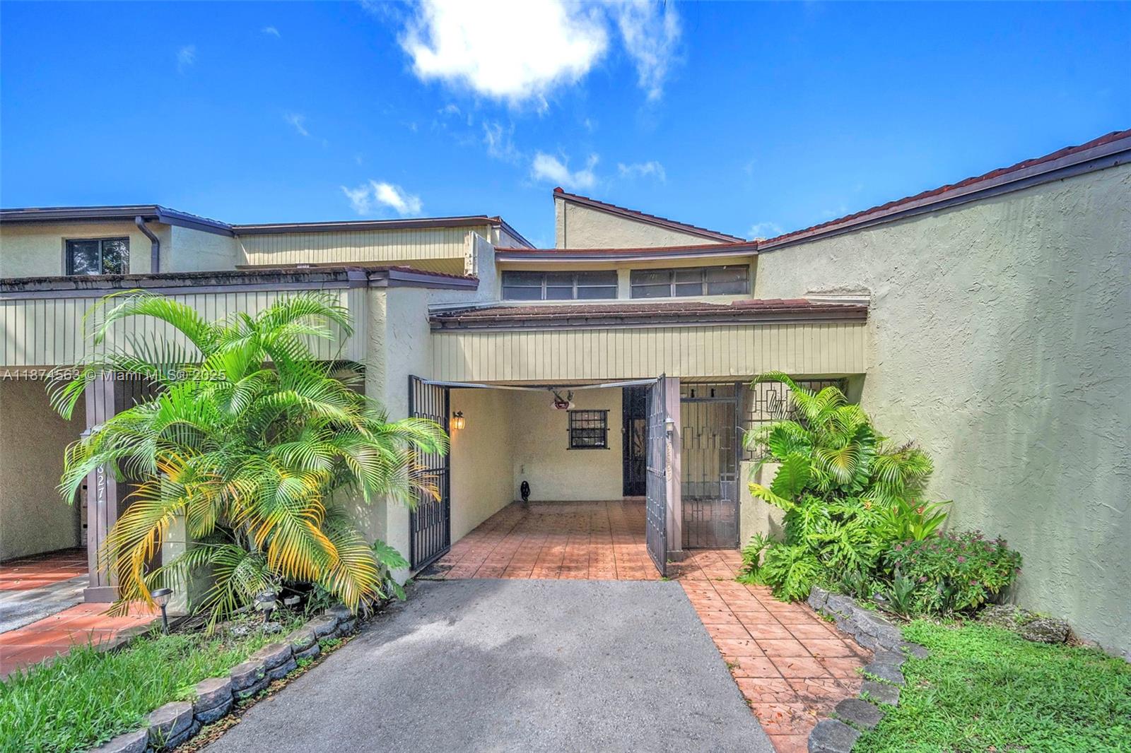 Property photo # 0