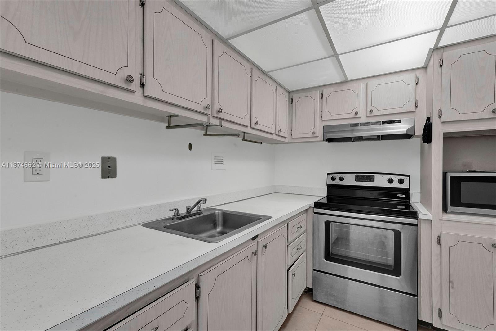 Property photo # 3