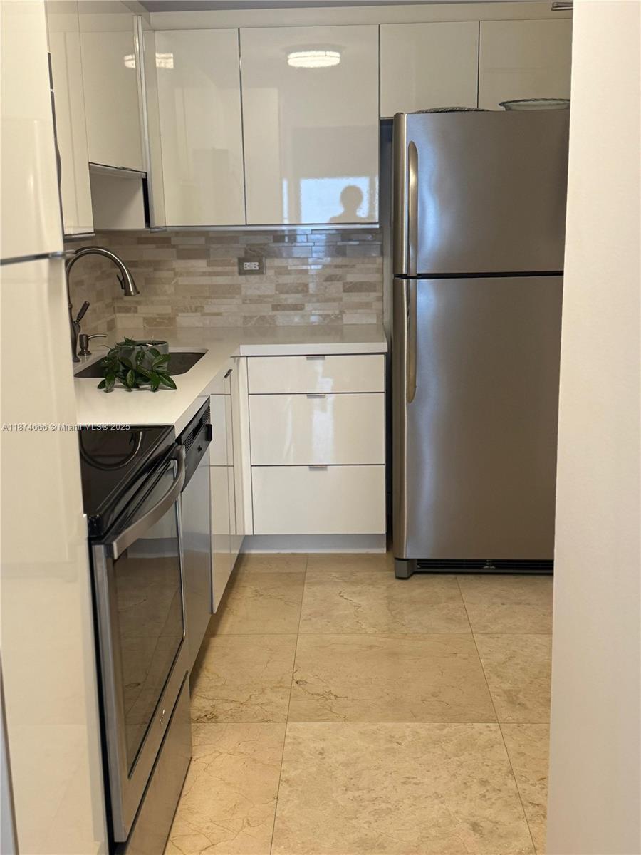 Property photo # 9