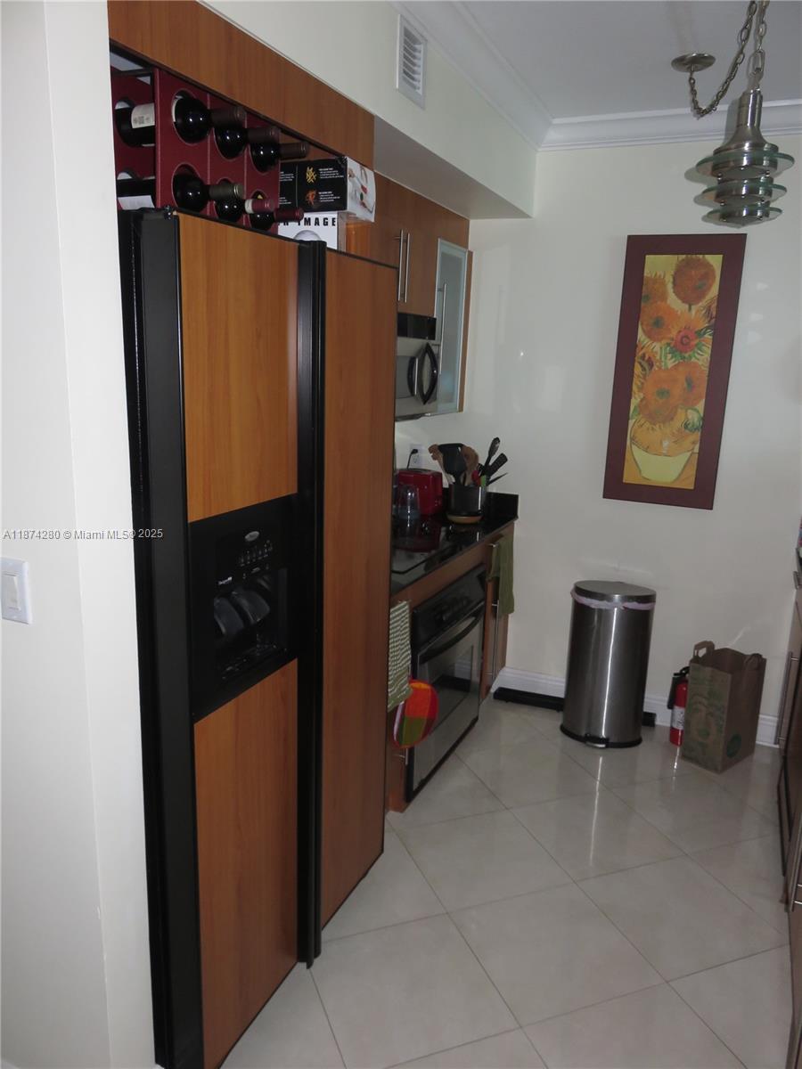 335 S Biscayne Blvd #1508, Miami FL 33131