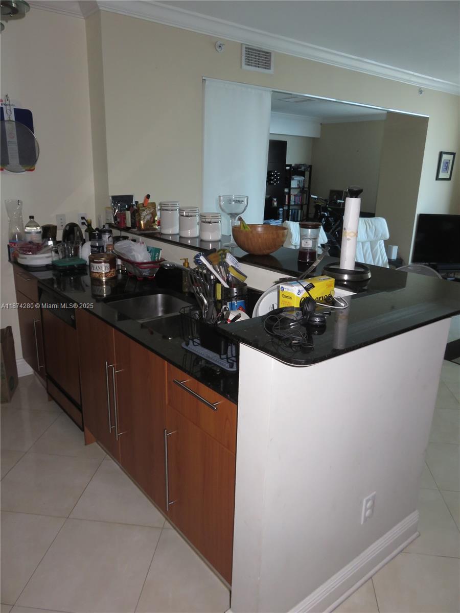 335 S Biscayne Blvd #1508, Miami FL 33131