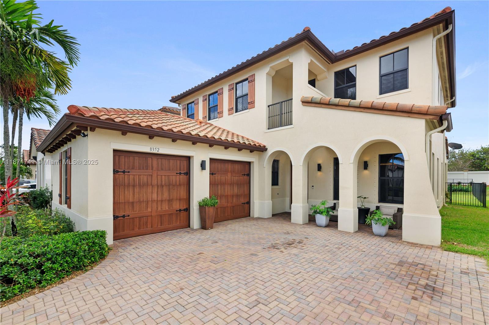 Property photo # 0