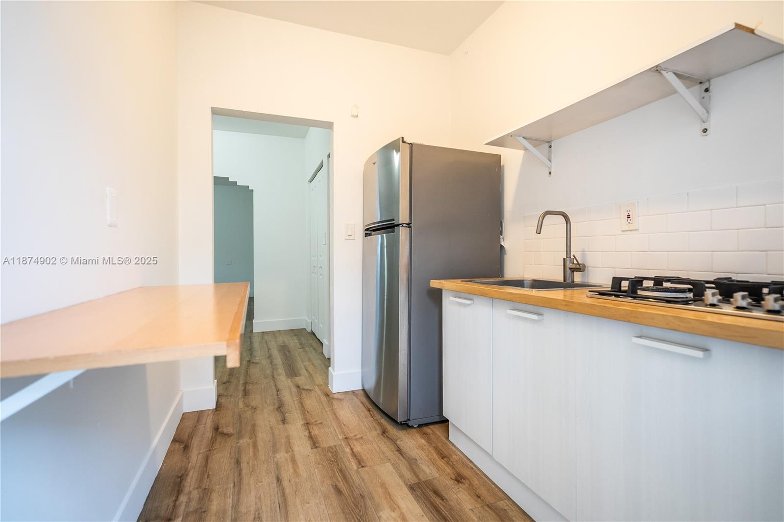 Property photo # 9