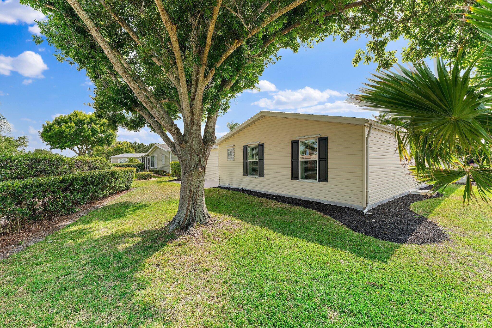 Photo 14 of home located at 3040 Eagles Nest Way, Port St Lucie FL