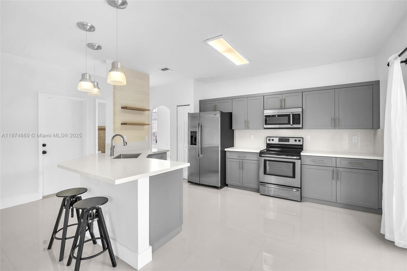 Property photo # 5