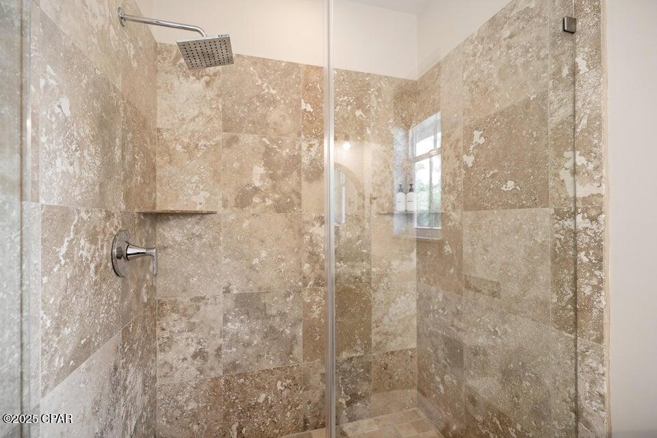 Image 13 For 122 Winston  