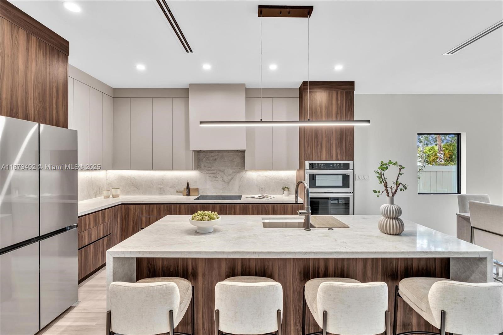 1387 22nd Ter Unit , Miami, Florida 33145