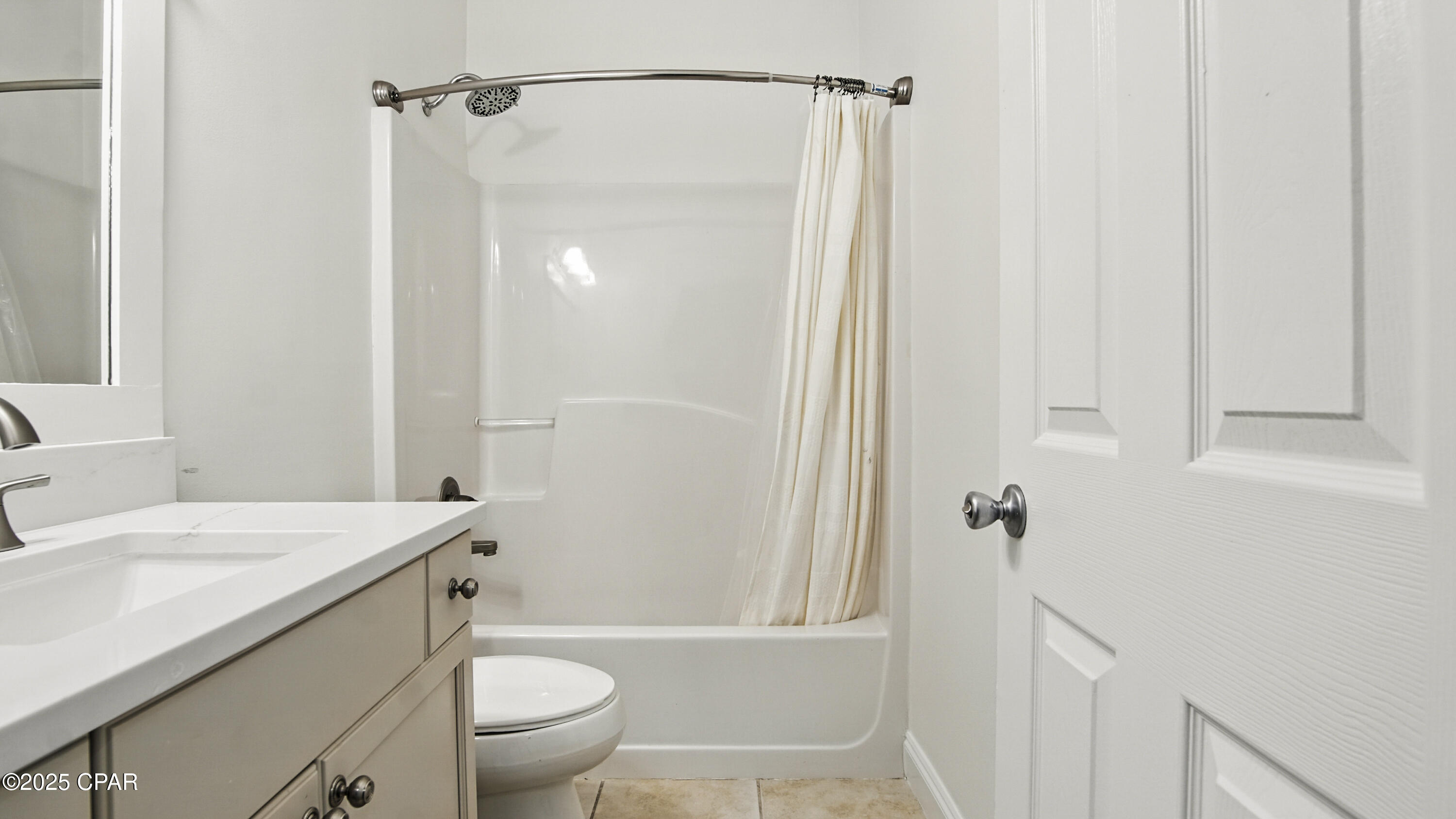 Image 33 For 137 San Juan Avenue