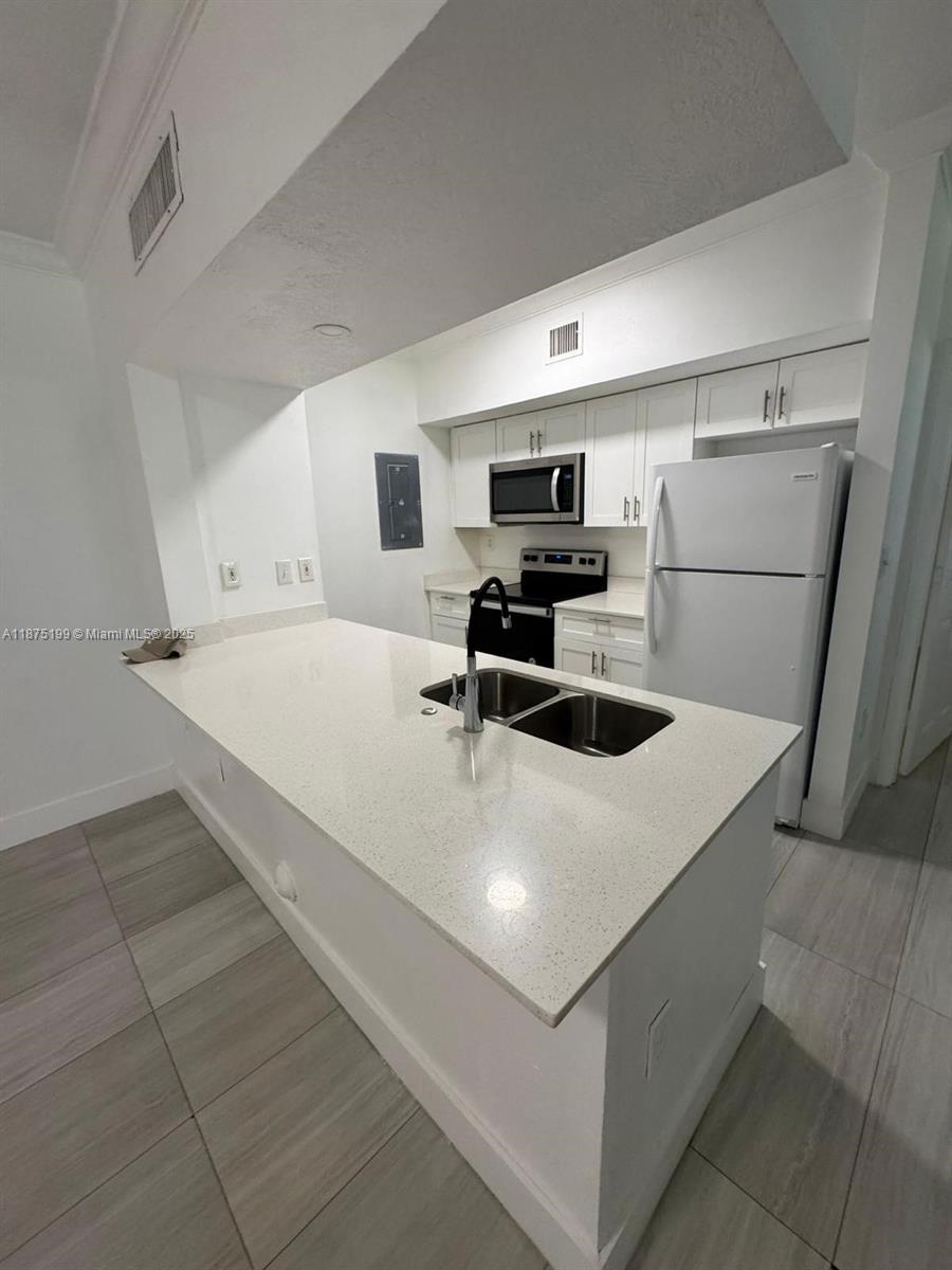 Property photo # 0