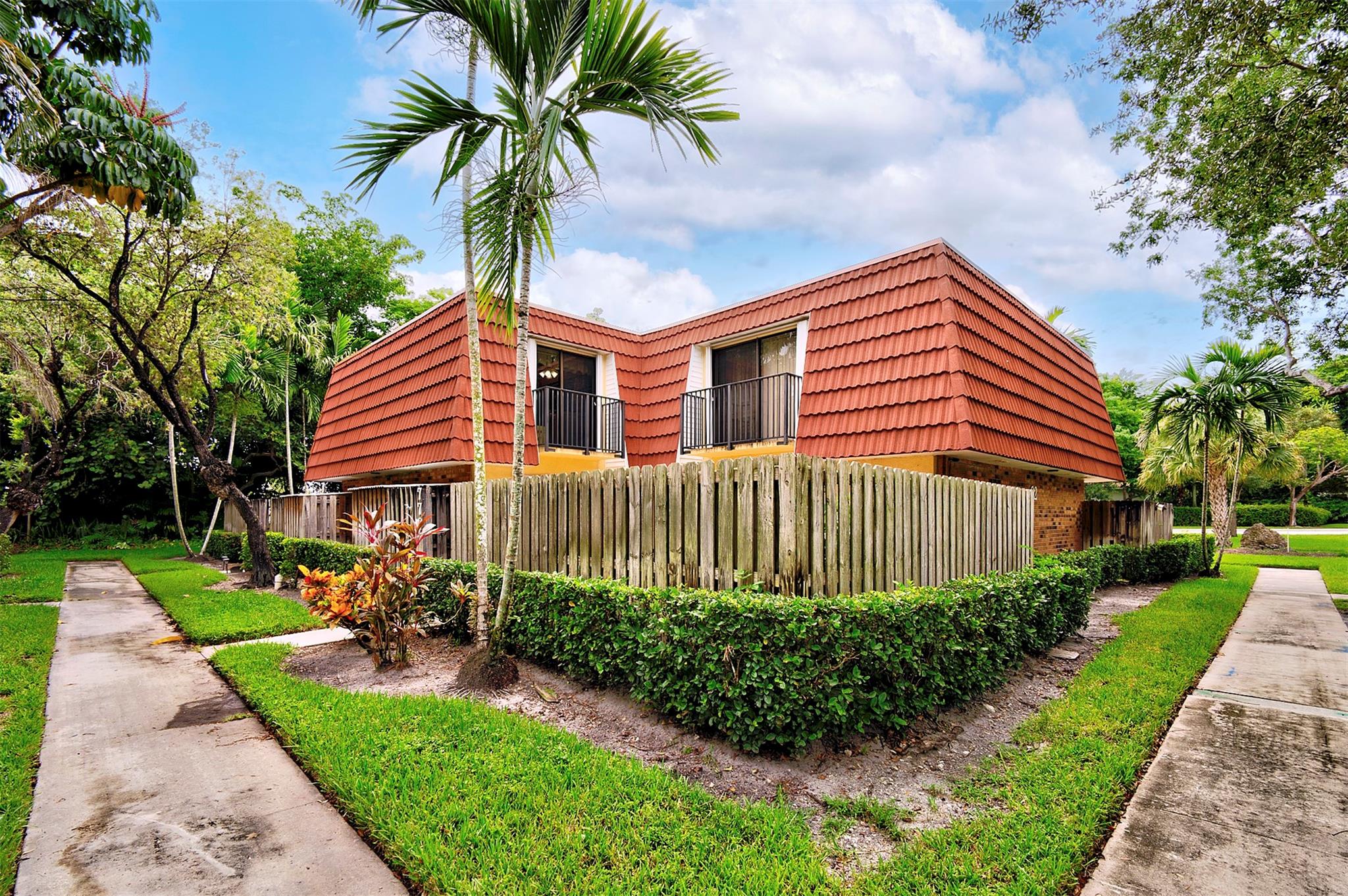 Waterford Courtyards