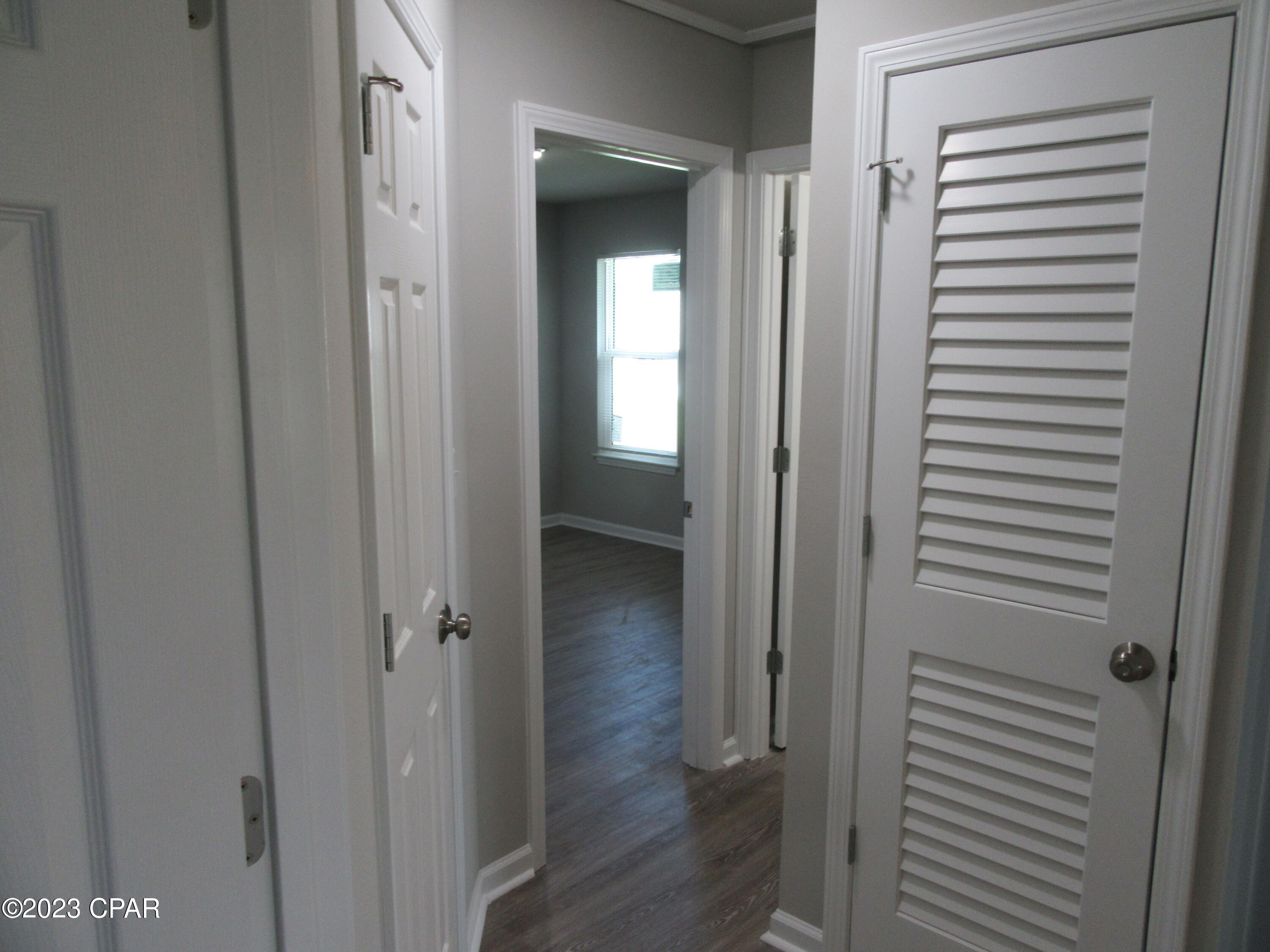Image 11 For 1300 Grace Avenue D