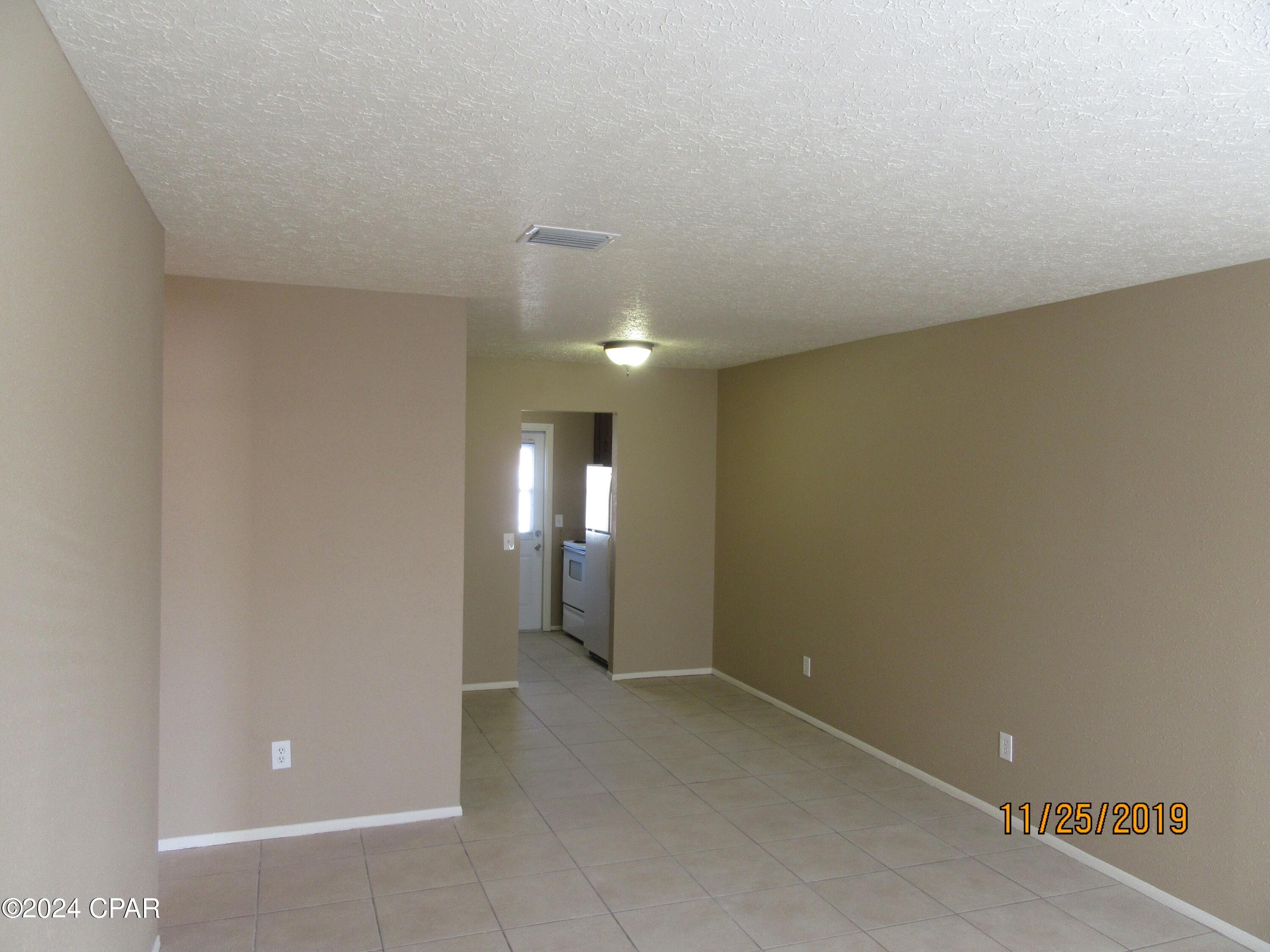 Image 3 For 1104 19th Court F