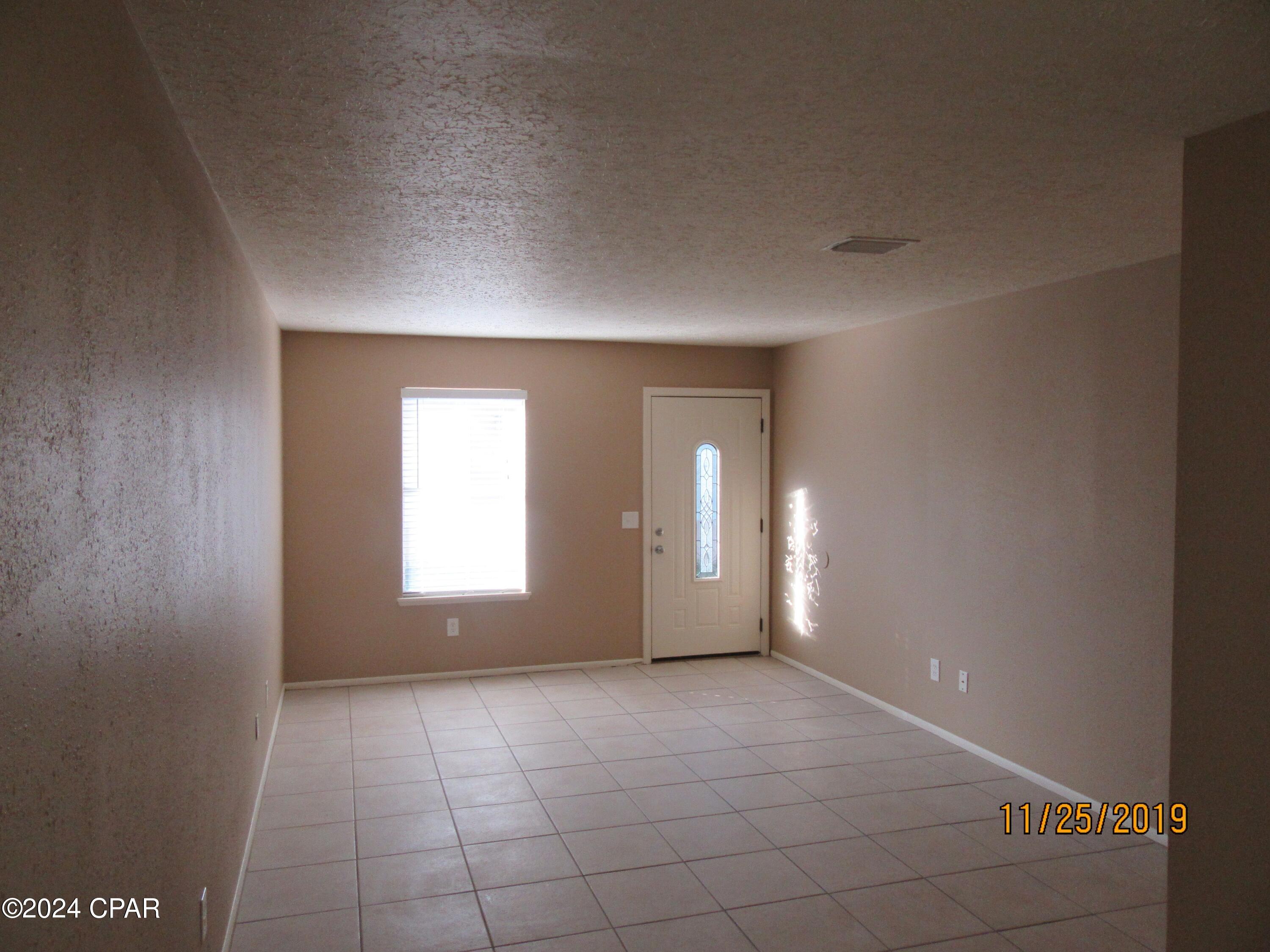 Image 5 For 1104 19th Court F