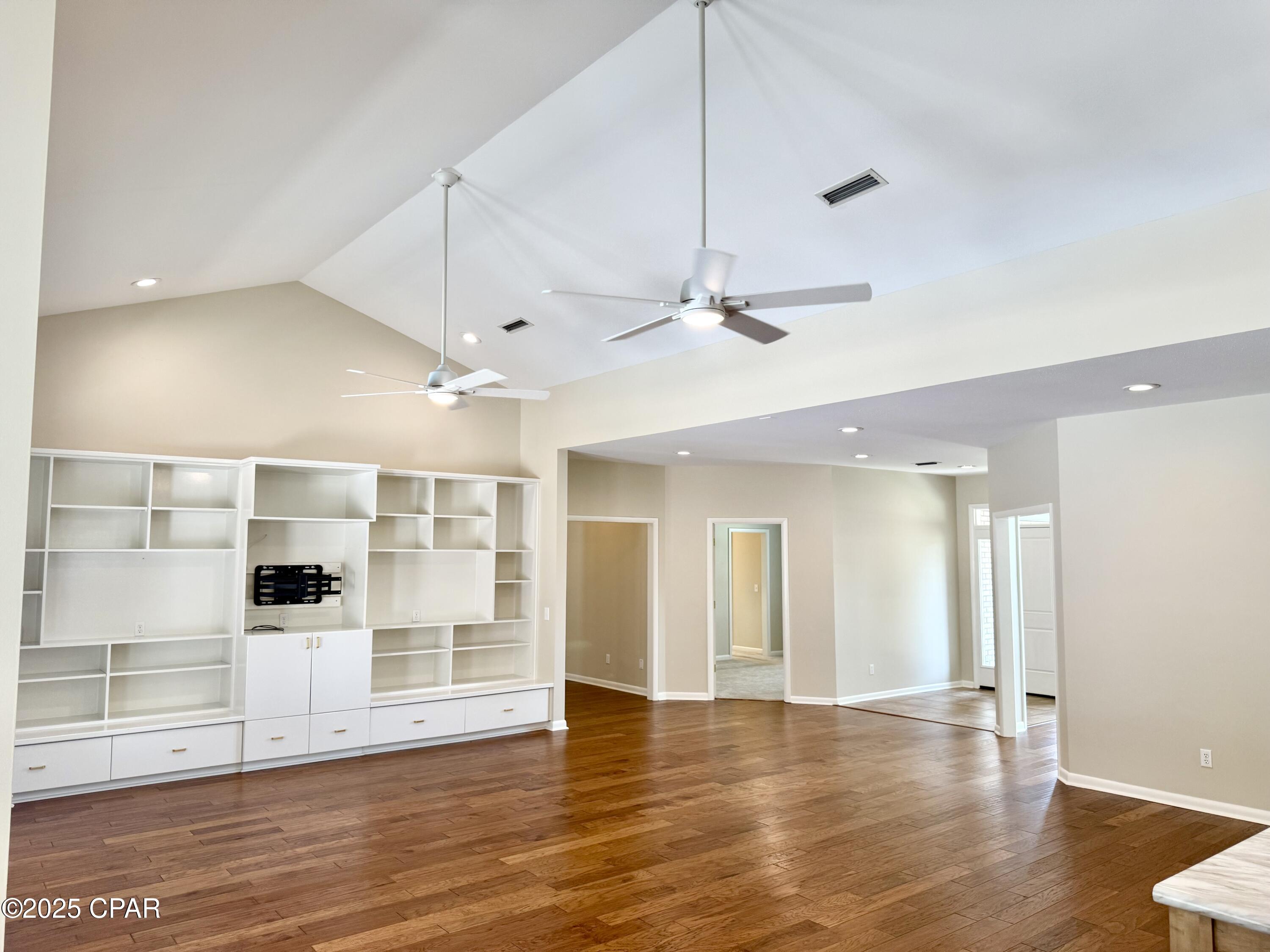 Image 17 For 4527 Red Oak Trace