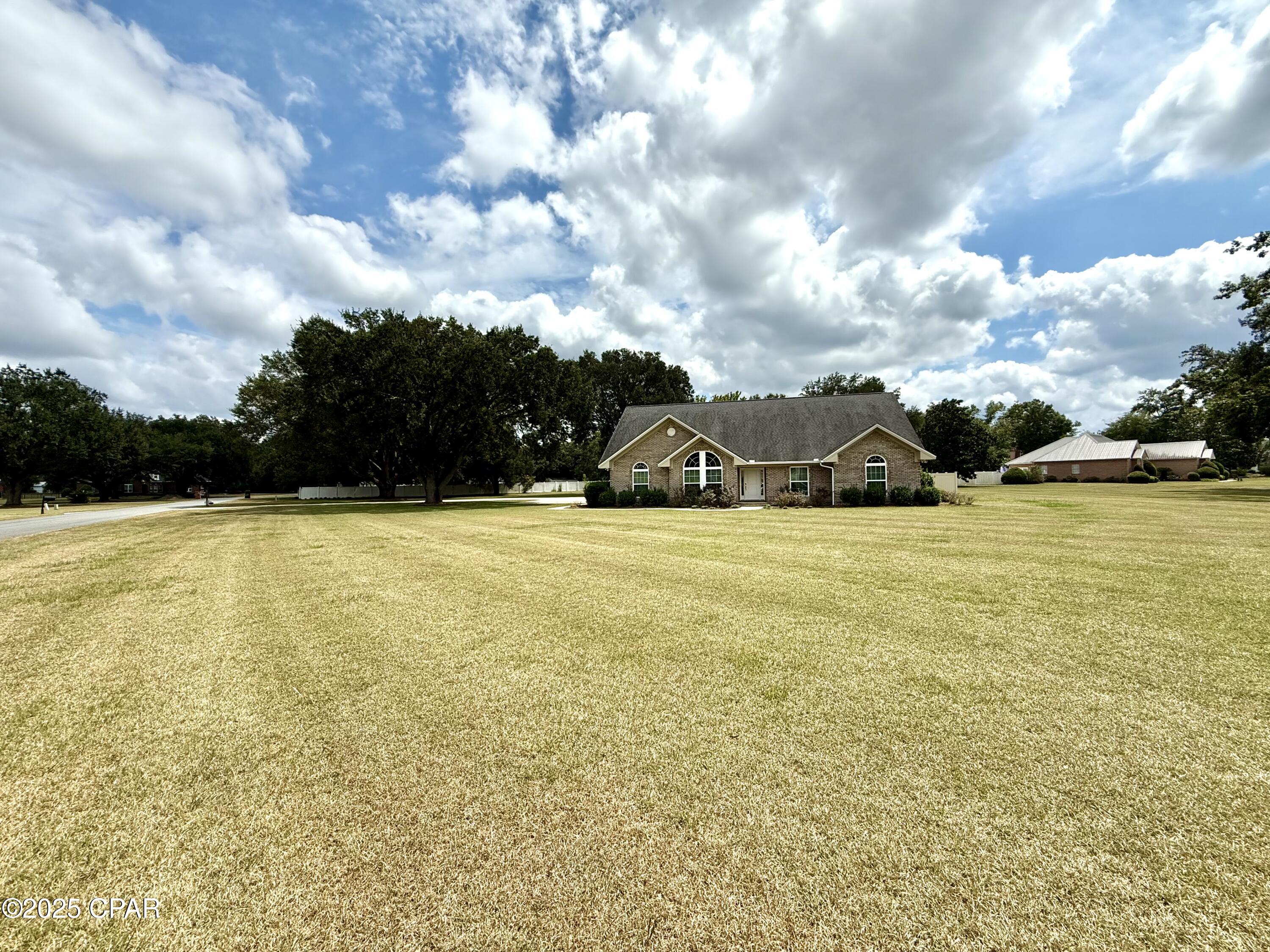 Image 2 For 4527 Red Oak Trace