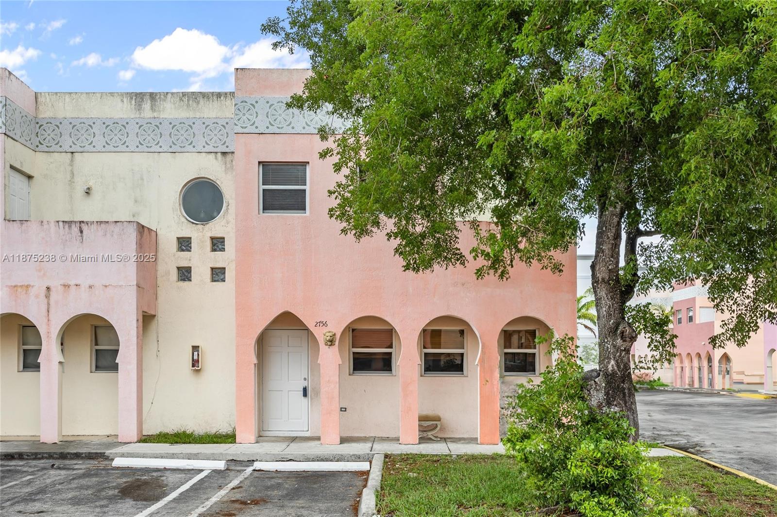 Property photo # 0