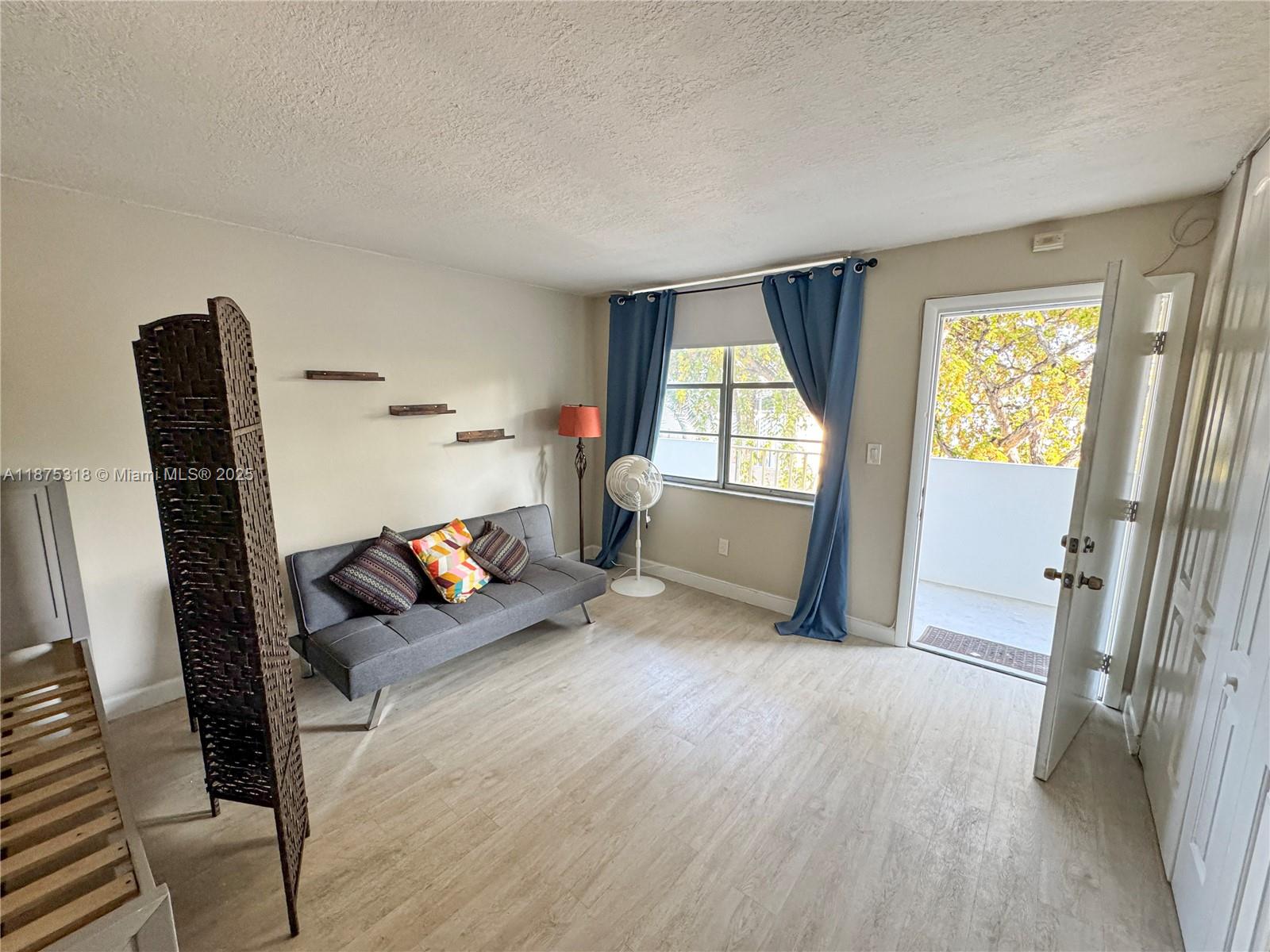 Property photo # 0
