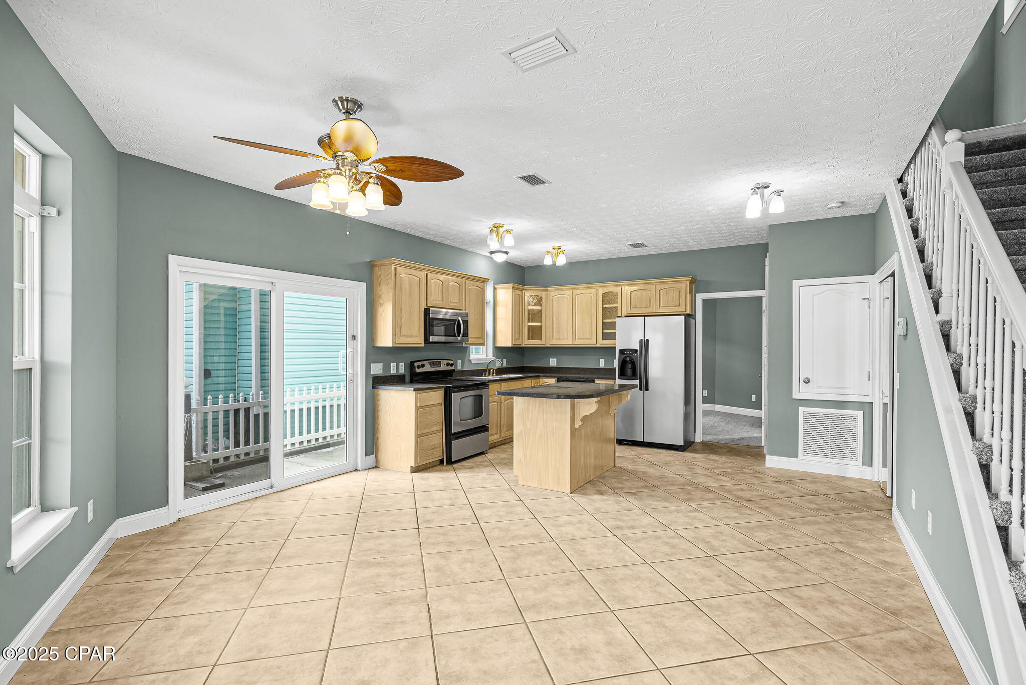 Image 3 For 14 Dolphin Lane