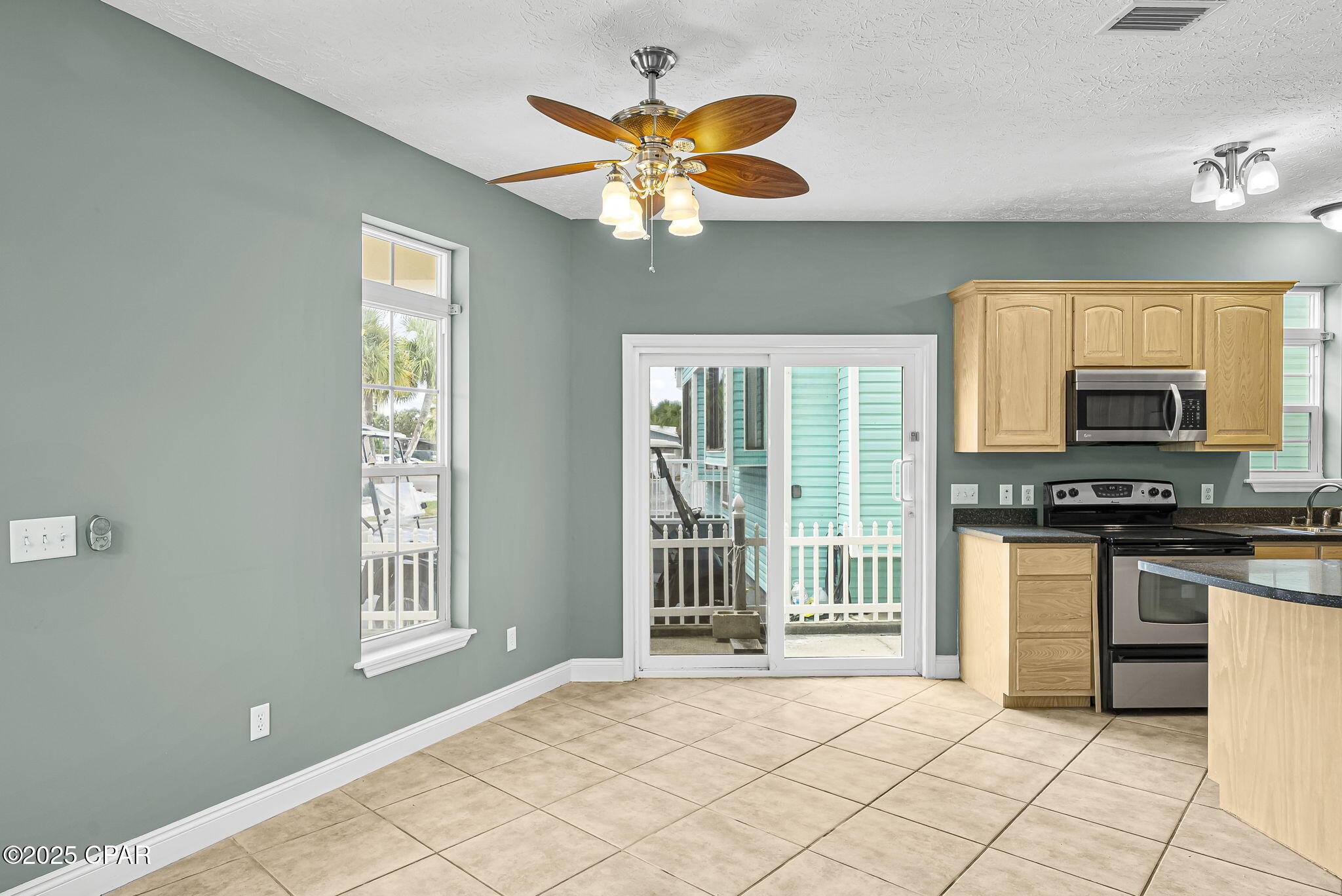 Image 4 For 14 Dolphin Lane