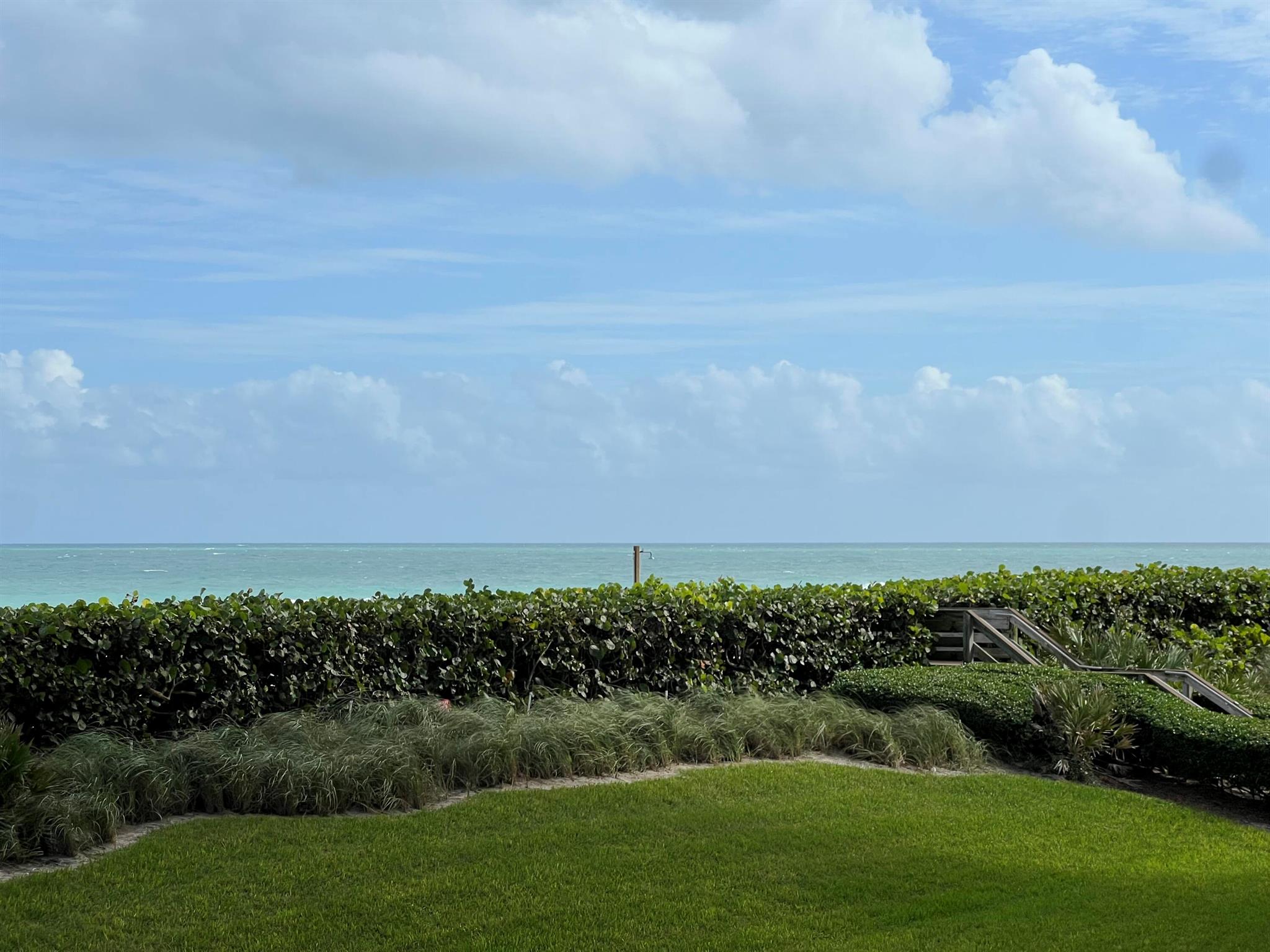 Islandia II Condominium