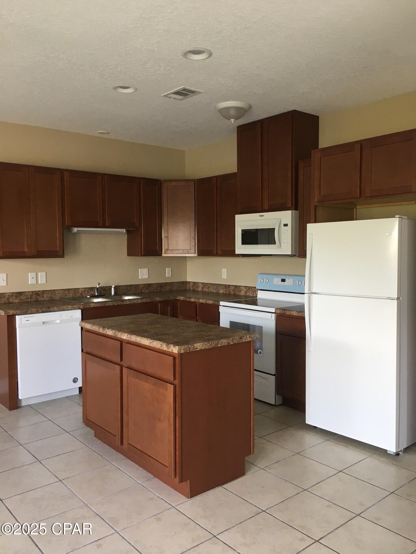 Kd49lgwi4oerm9_xz8qfs1umded26ivlap74j1n2bzc