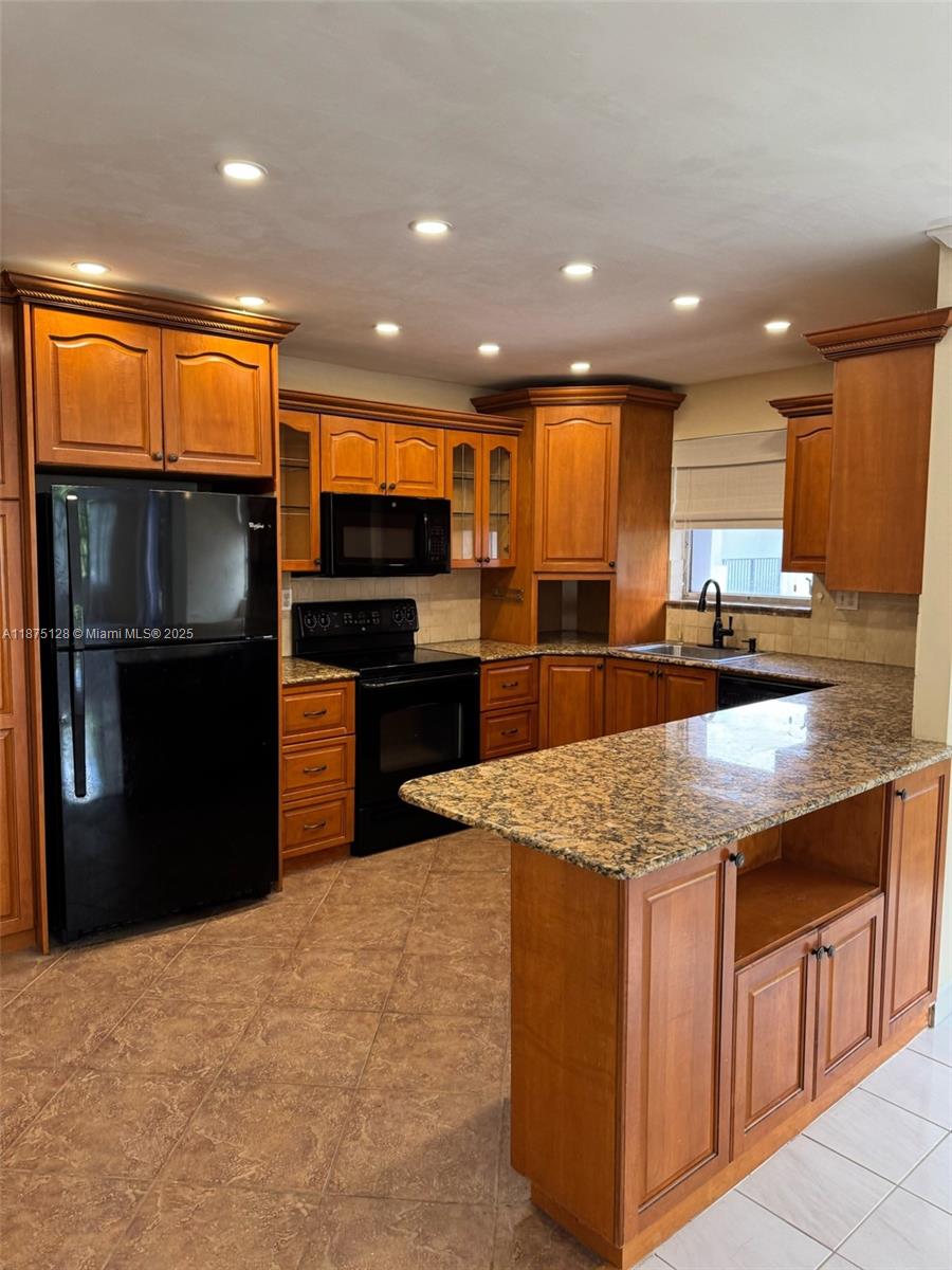 Property photo # 0