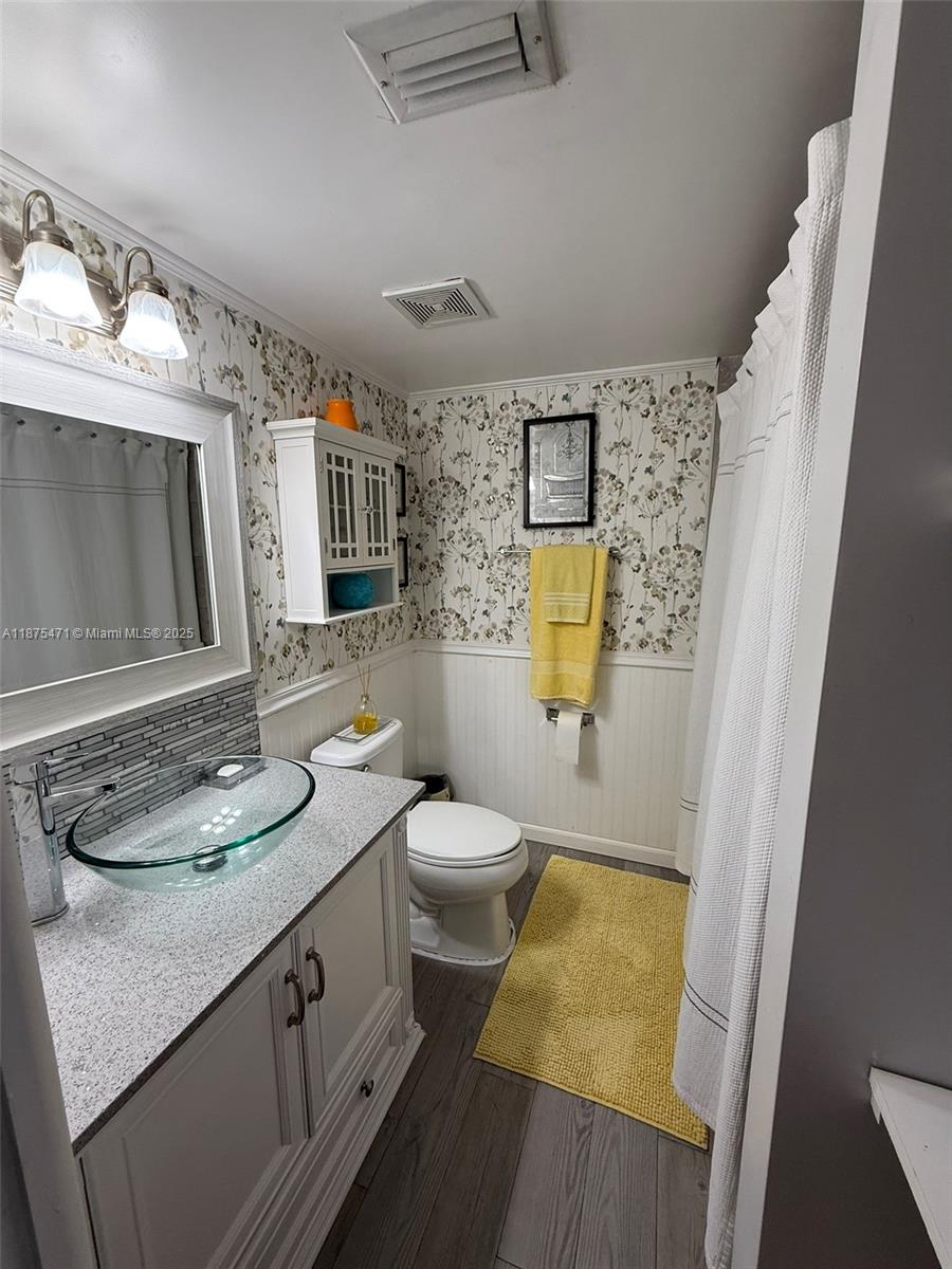 Property photo # 9