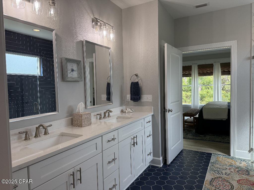 Oqyikgngecepkewgkajxzttdggdsfb9rhnqxyr4rh24