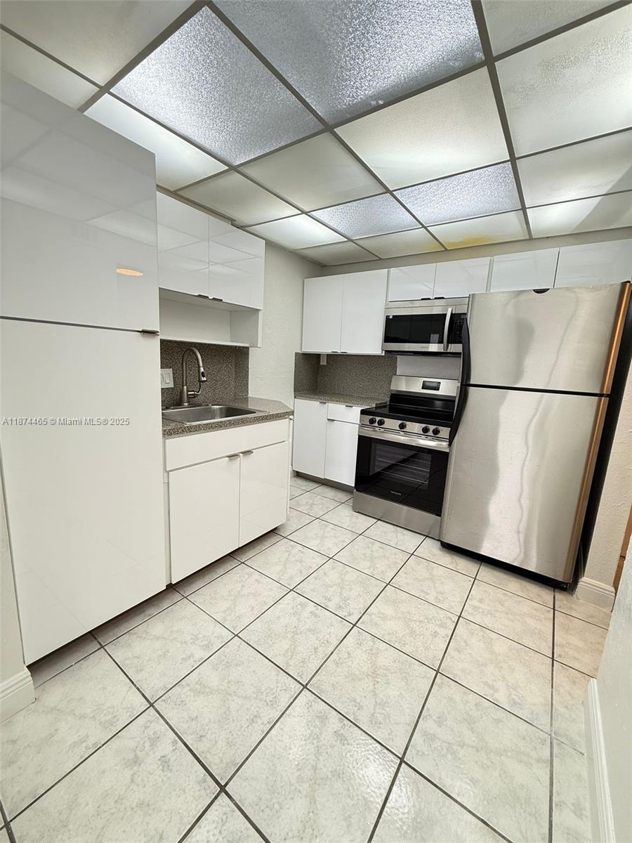Property photo # 0