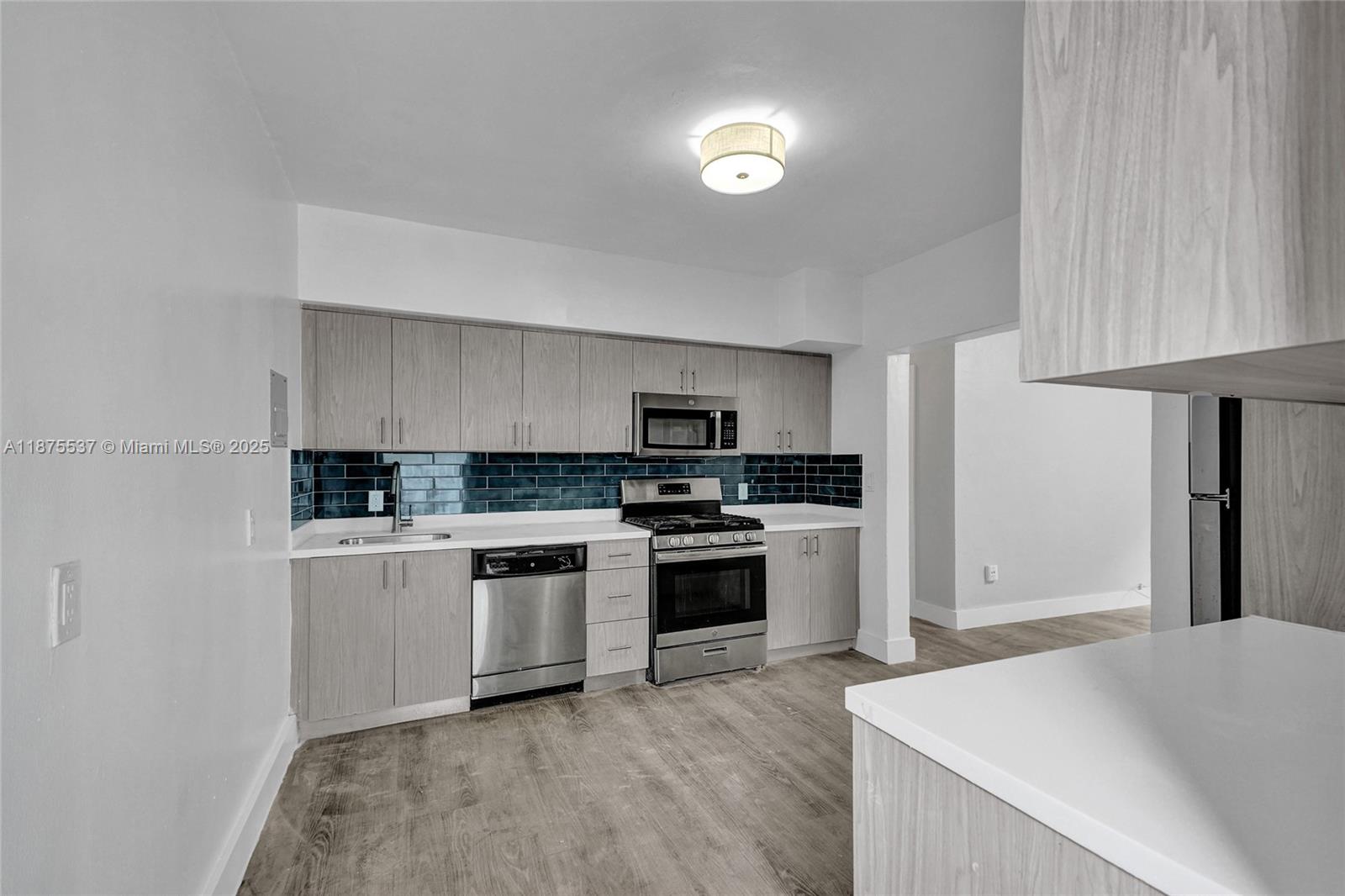 Property photo # 4