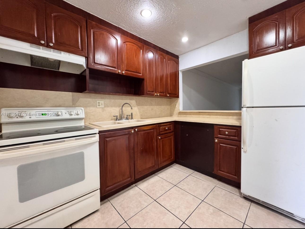 Property photo # 0