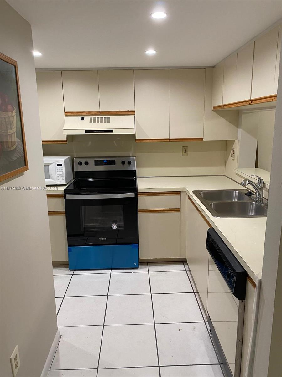 Property photo # 3