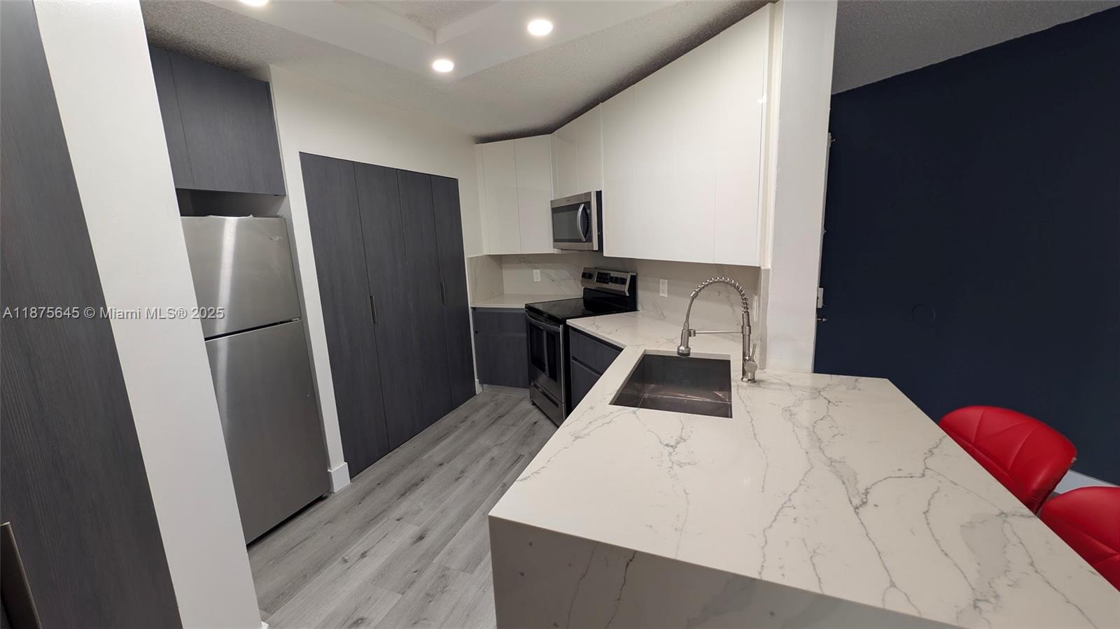 Property photo # 8