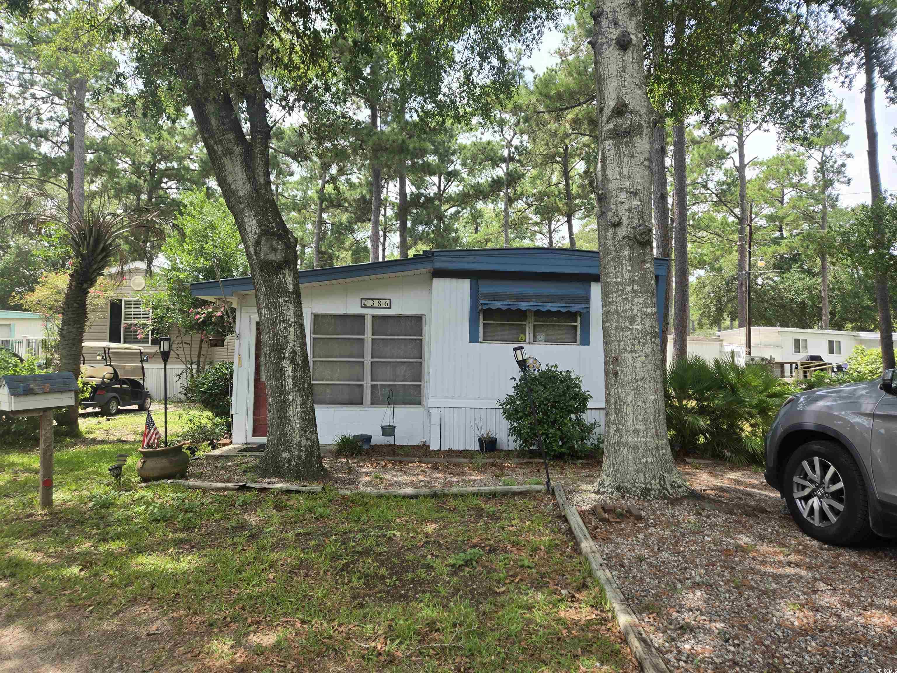 386 West Canal St. Garden City, SC 29576