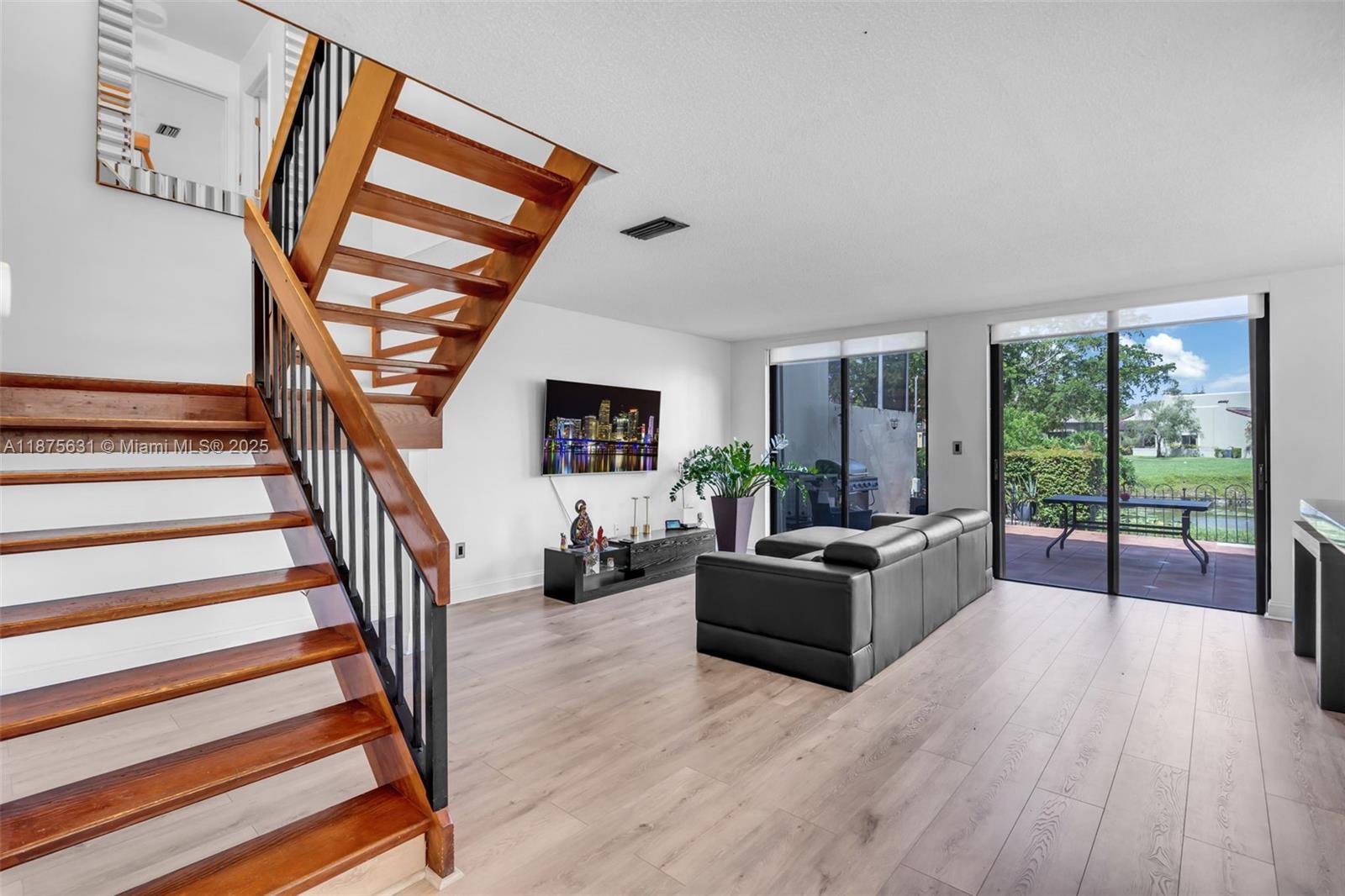 Property photo # 3