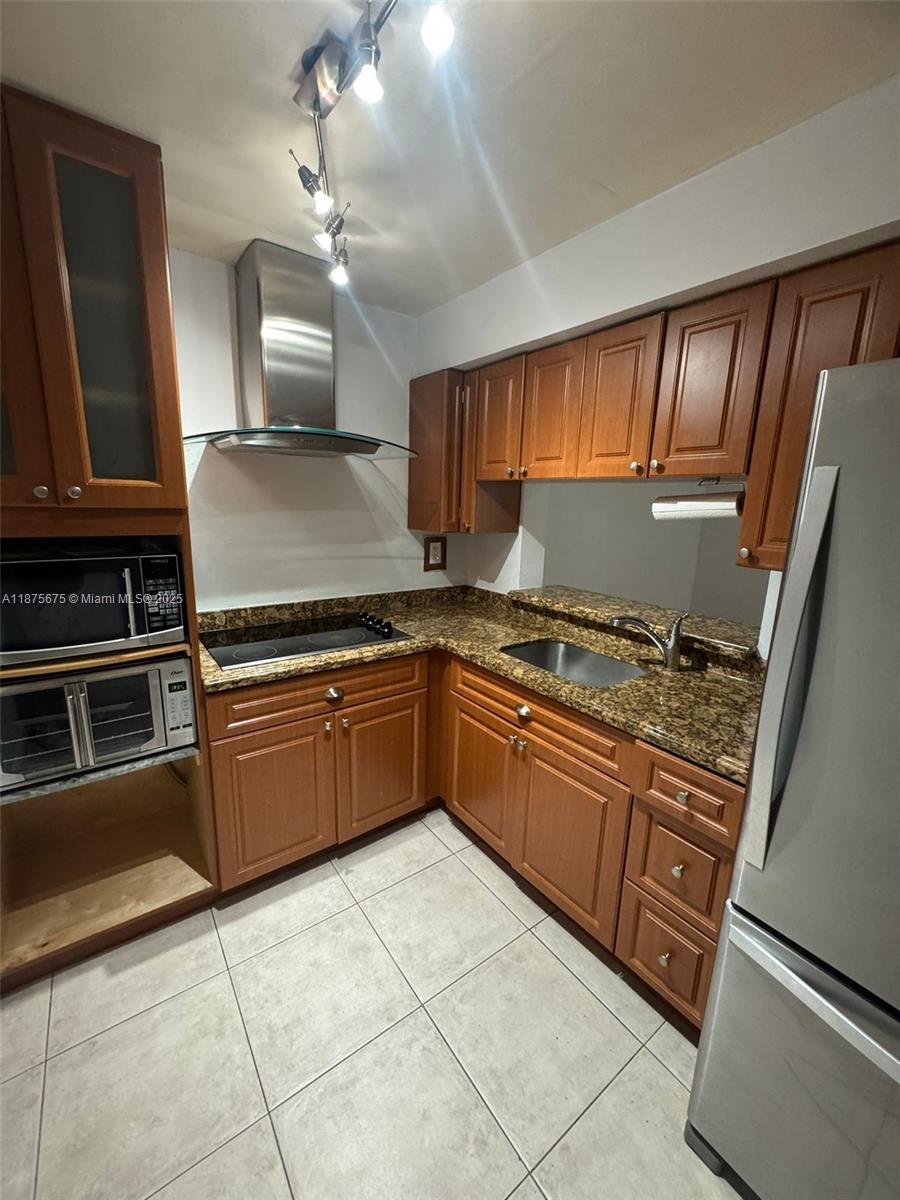 International Park Condo