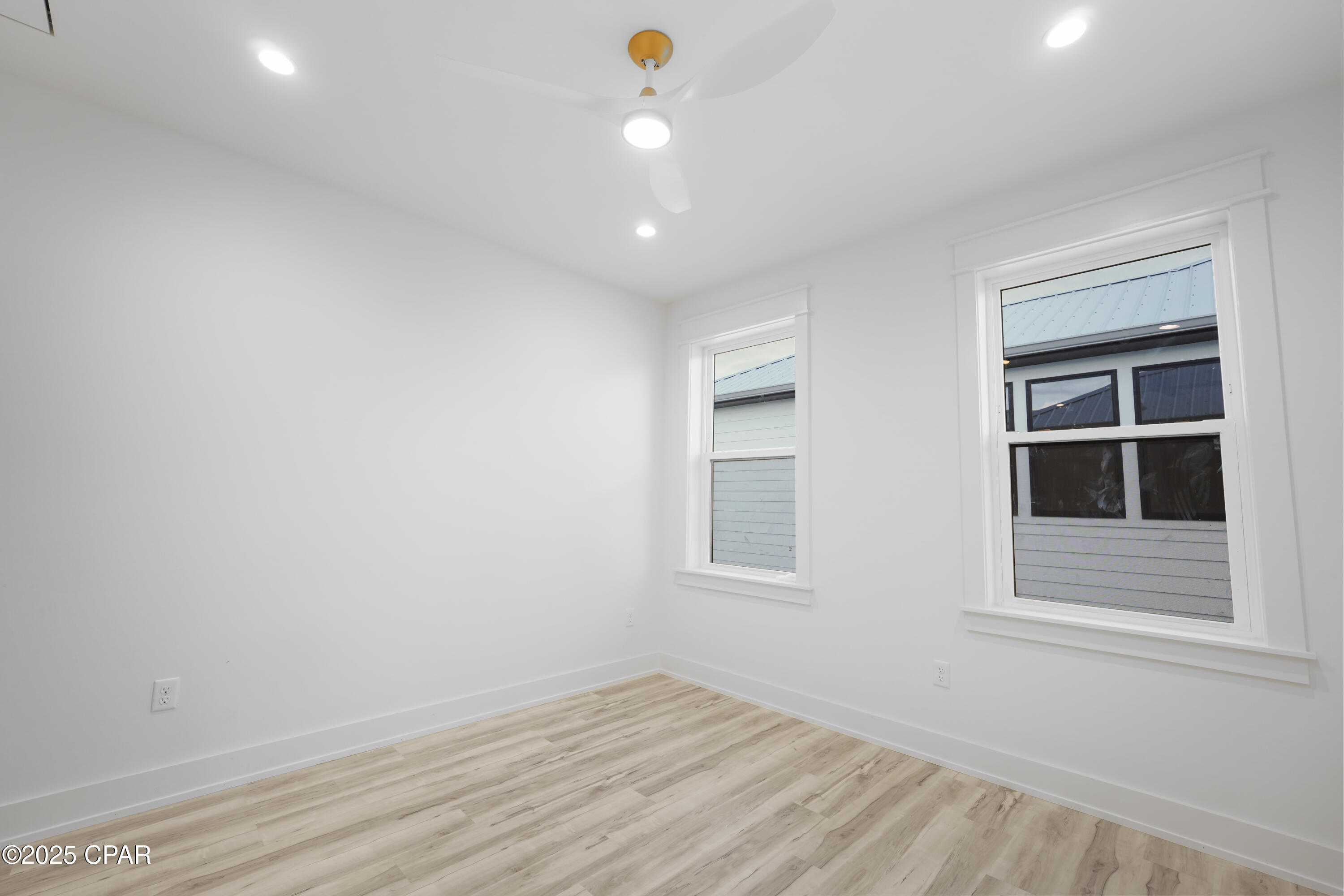 Image 40 For 21513 Pompano Avenue