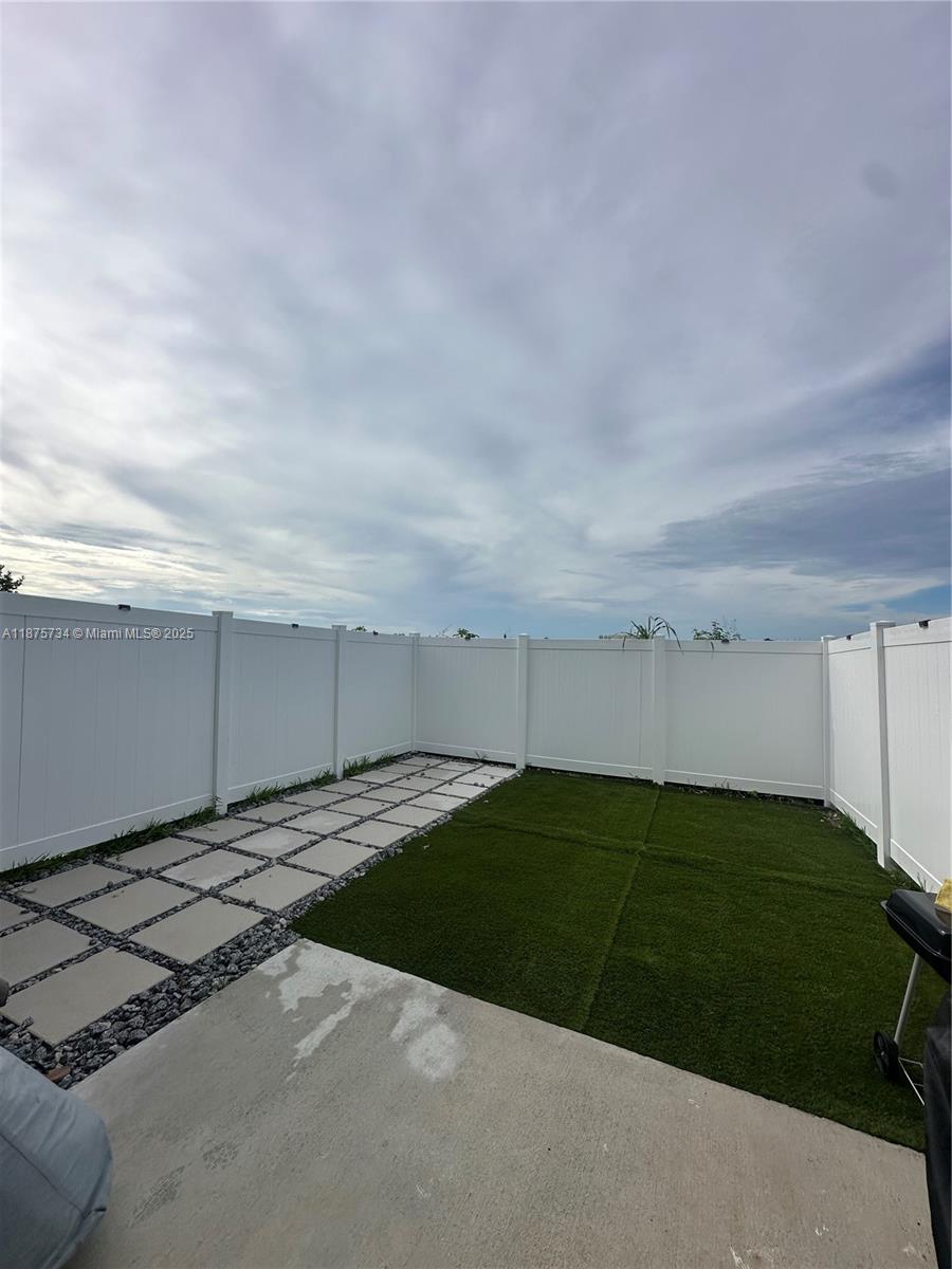 Property photo # 0