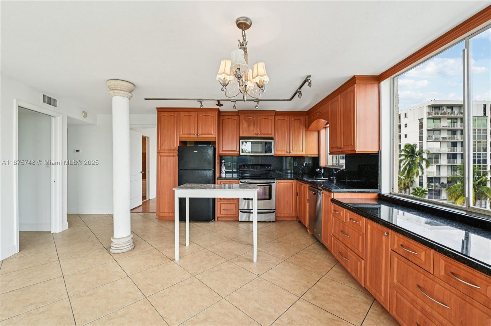 Property photo # 6