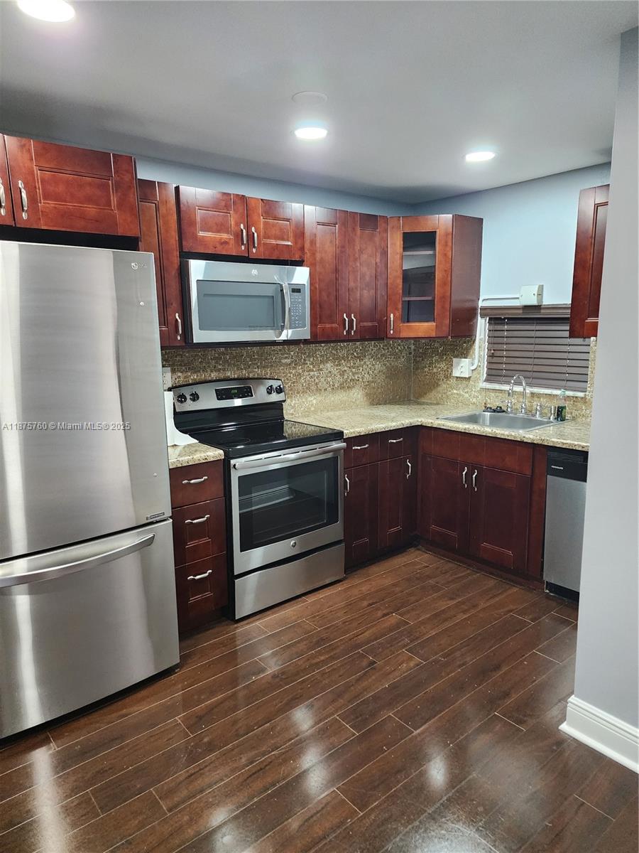 Property photo # 8